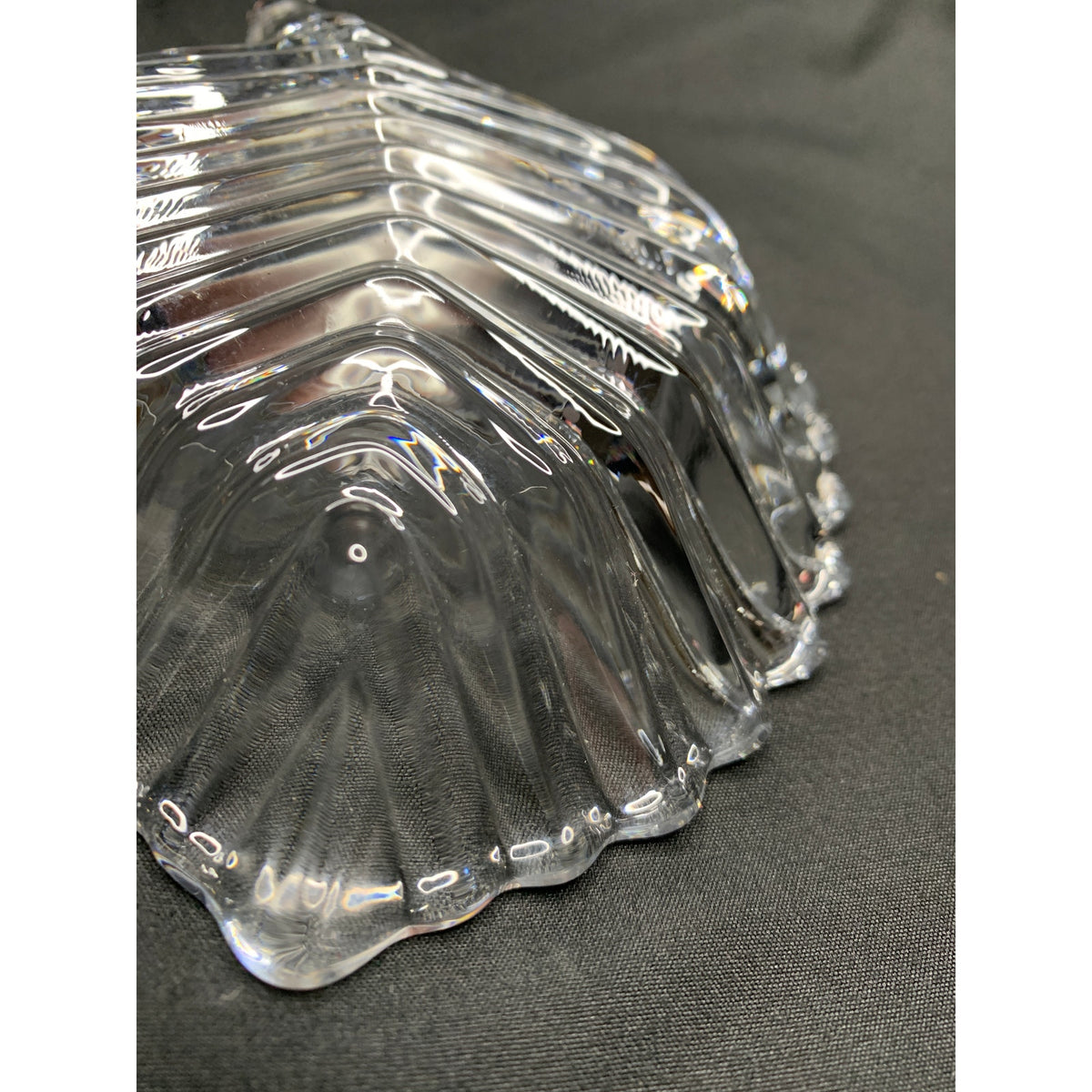 Clear Pressed Glass Leaf Candy Nut Dish Ribbed Scalloped Serving Bowl