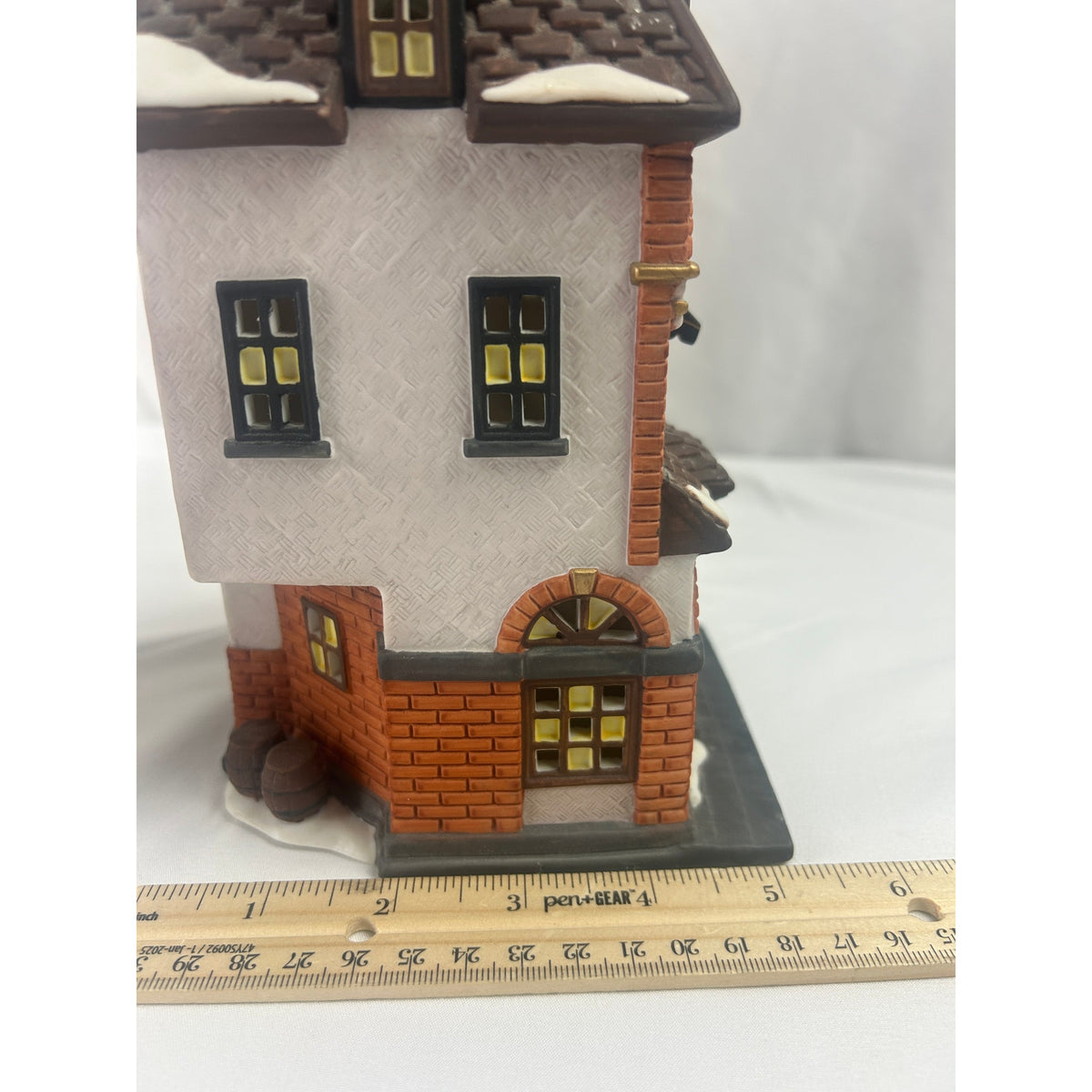 Department 56 Potter's Tea Seller 58808 Christmas In The City 1993 Retired