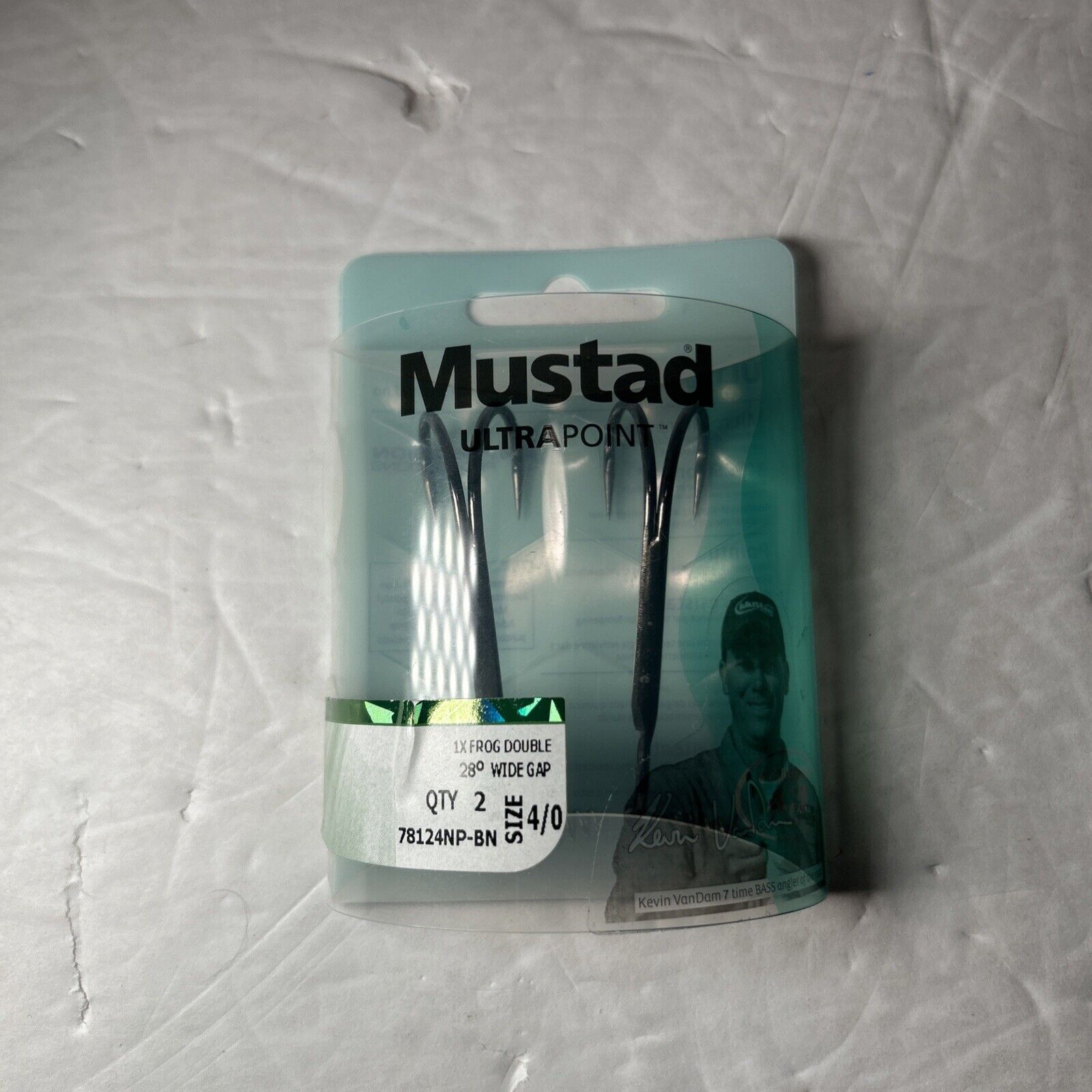 Mustad 78124NP-BN Plastic Frog Double Hook 2X Strong - Size 4/0 - Pack of 2