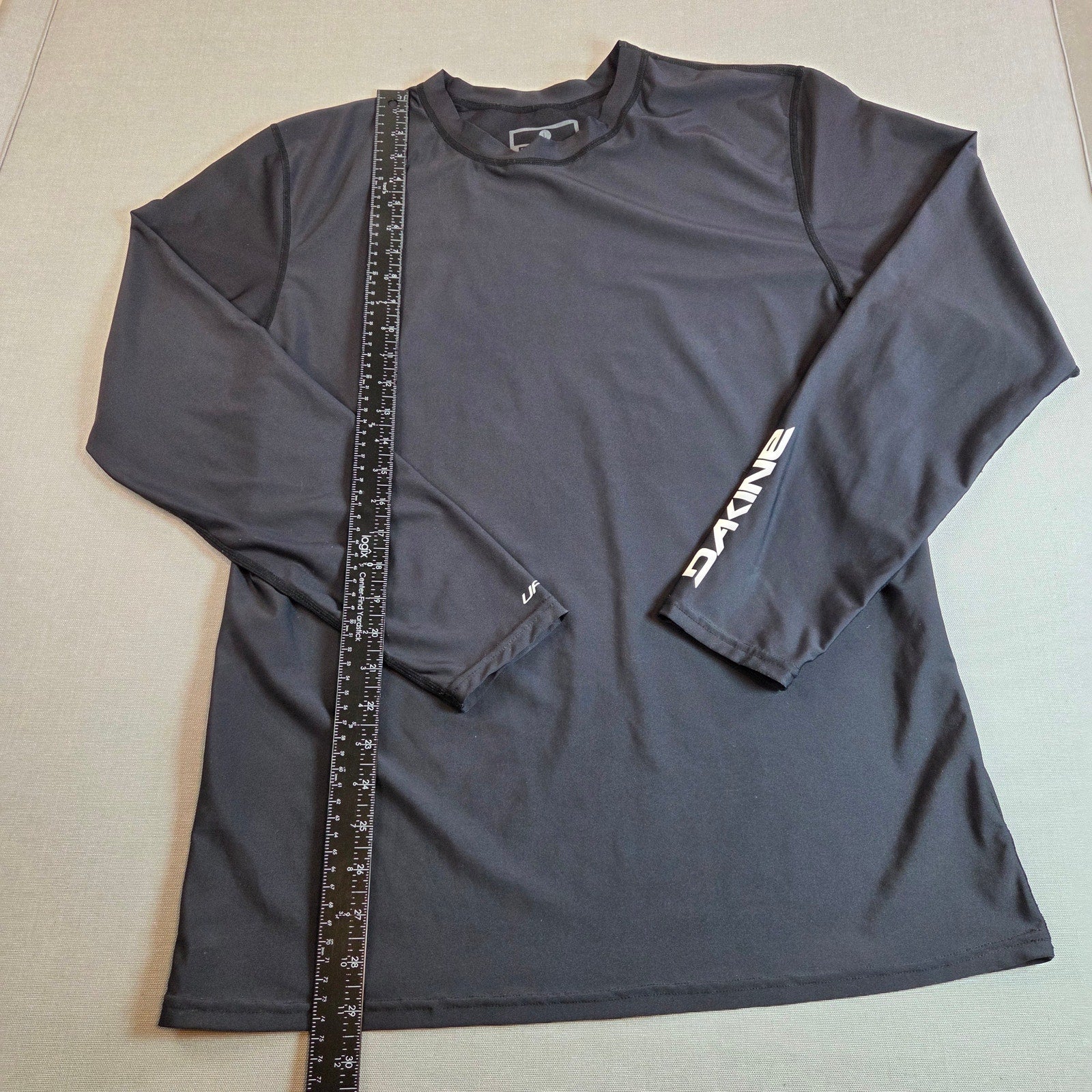 Dakine UPF 50 Long Sleeve Surf Rash Guard Shirt Men’s L Gray Polyester