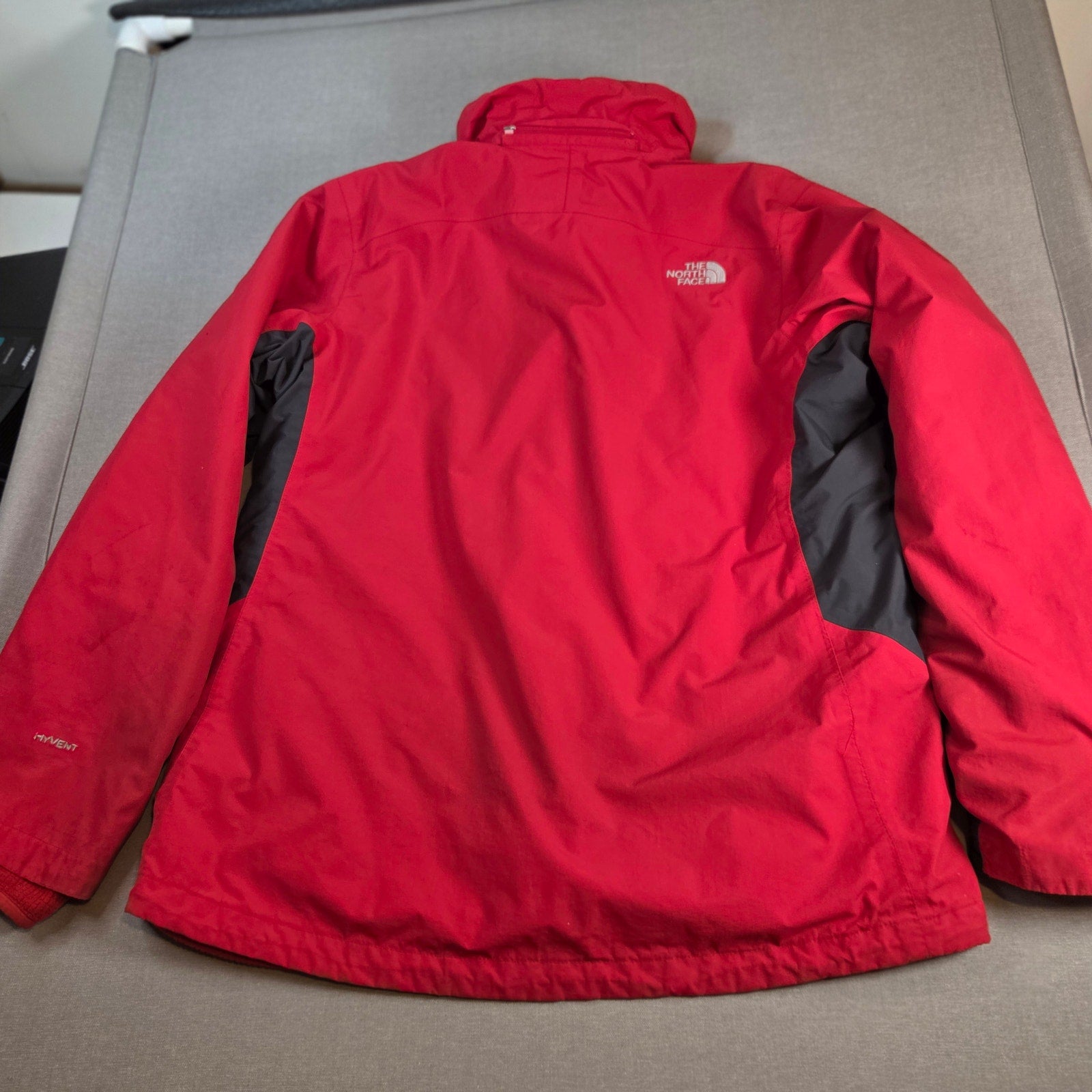 The North Face 3-in-1 Triclimate HyVent Men’s L Jacket — Missing Hood / Wear