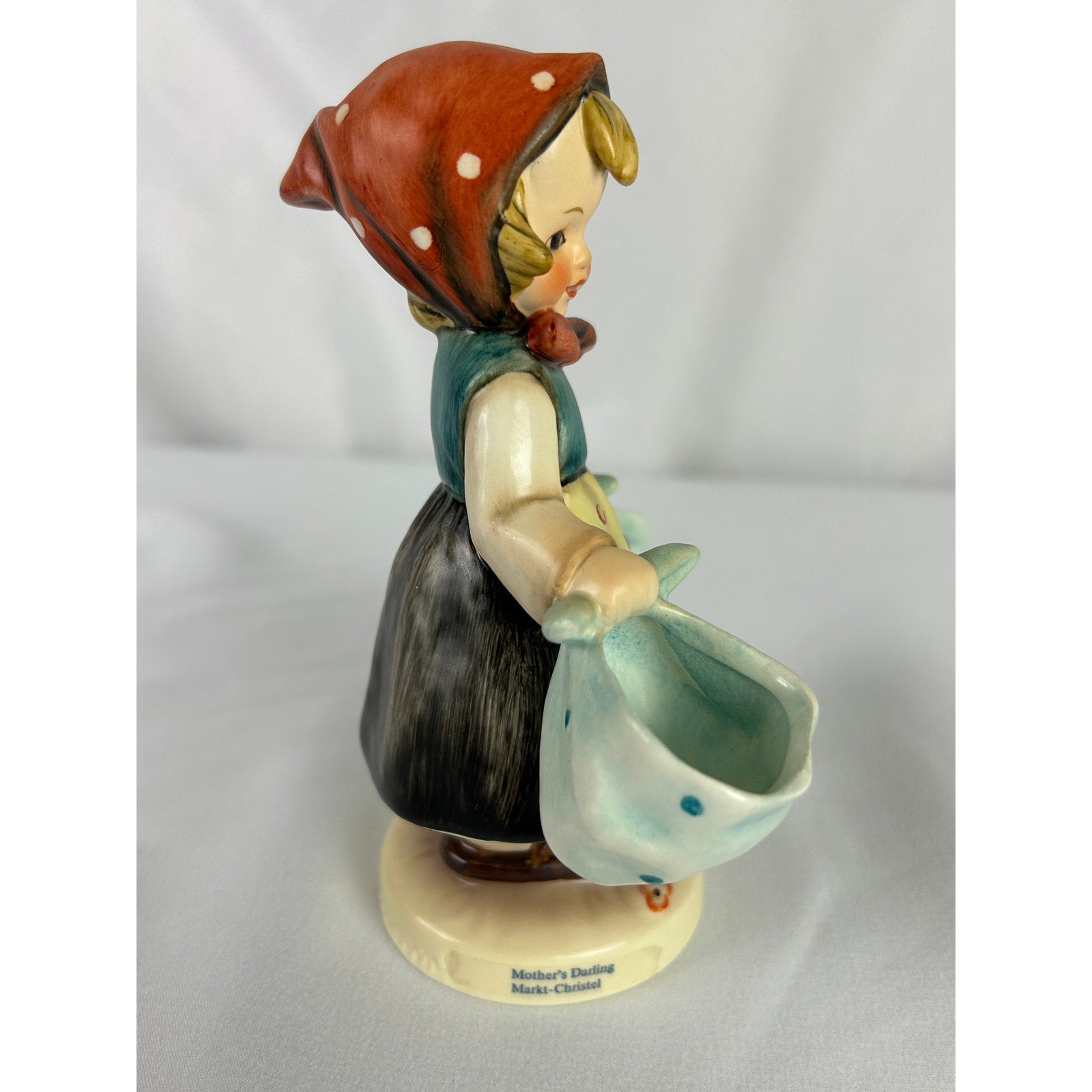 Goebel Hummel Mother’s Darling Markt Christel Double Basket Figurine