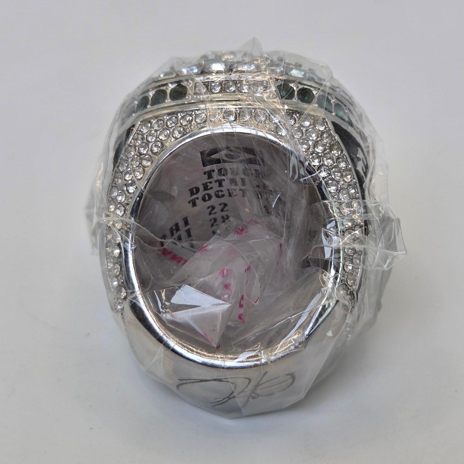 Philadelphia Eagles Super Bowl LIX Replica Championship Ring Size 16 Hurts MVP