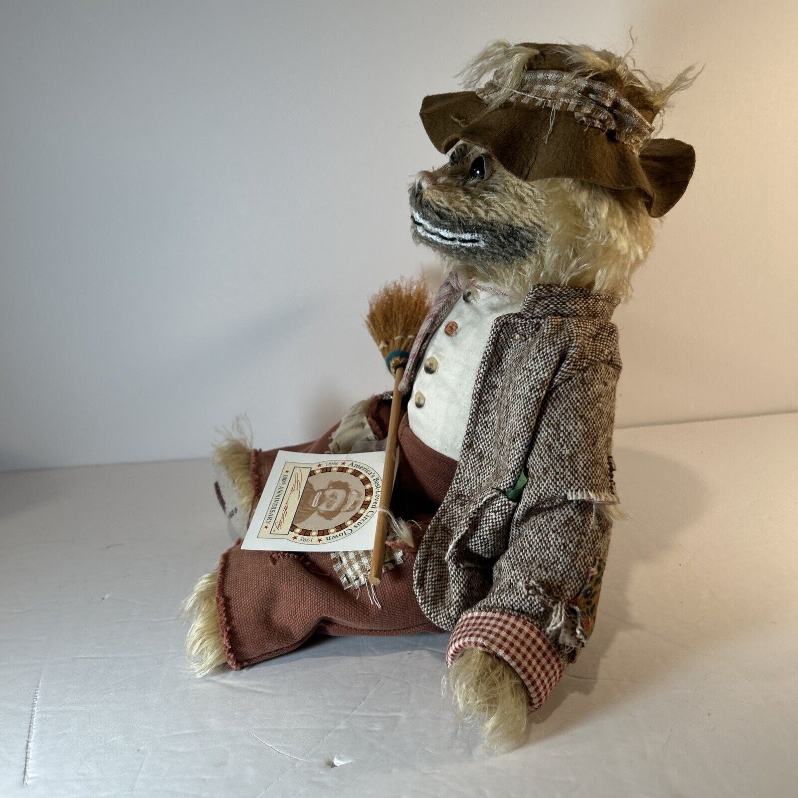 Emmett Kelly Cooperstown Bears Limited Edition 184/1000 w/COA & Broom 1998