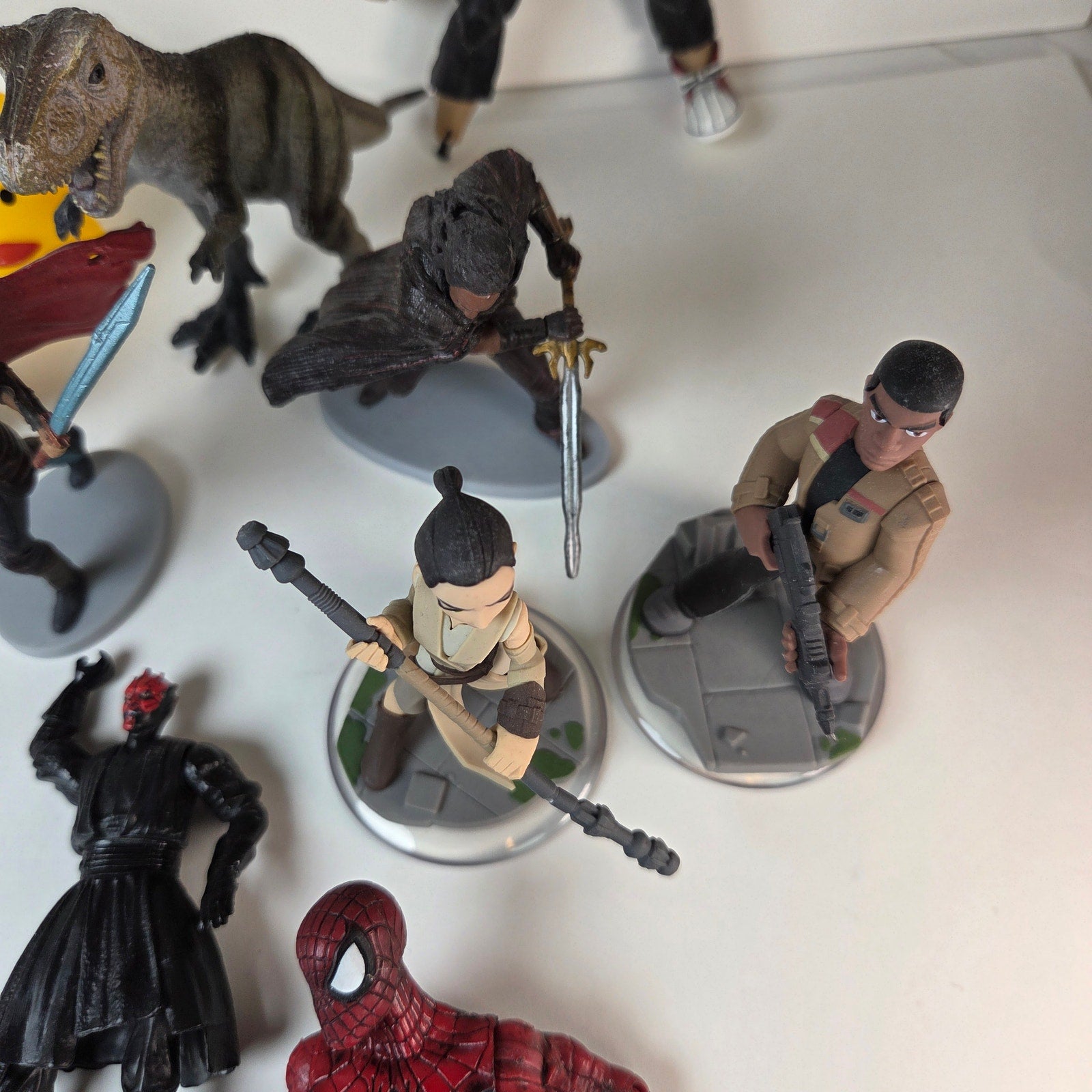 Mixed Action Figure Lot Marvel DC Star Wars TMNT Harry Potter Loose Toys