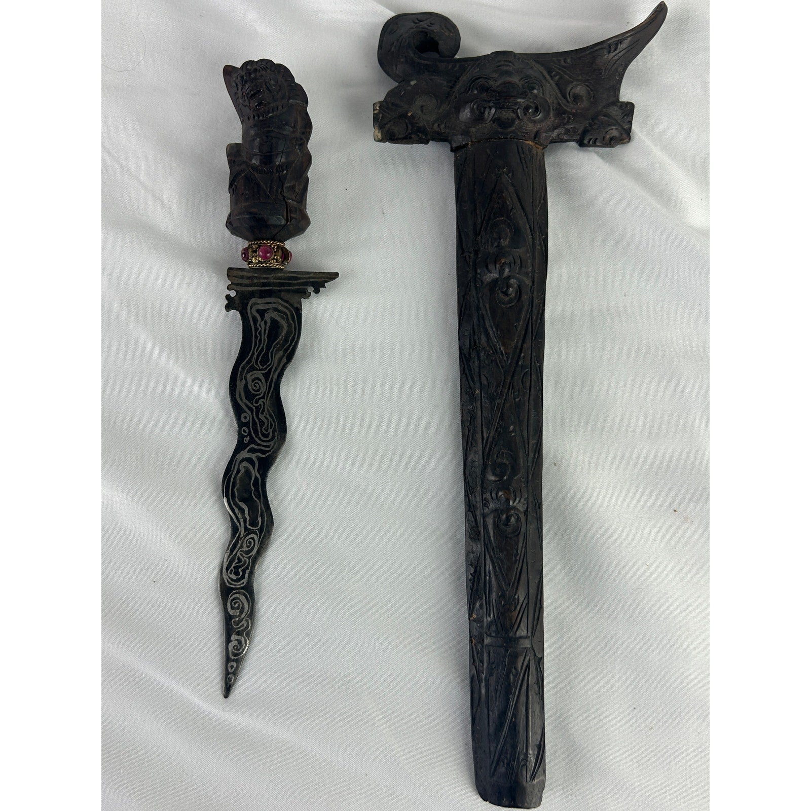 Lot 3 Indonesian Style Kris Keris Daggers Wood Sheaths Display Set