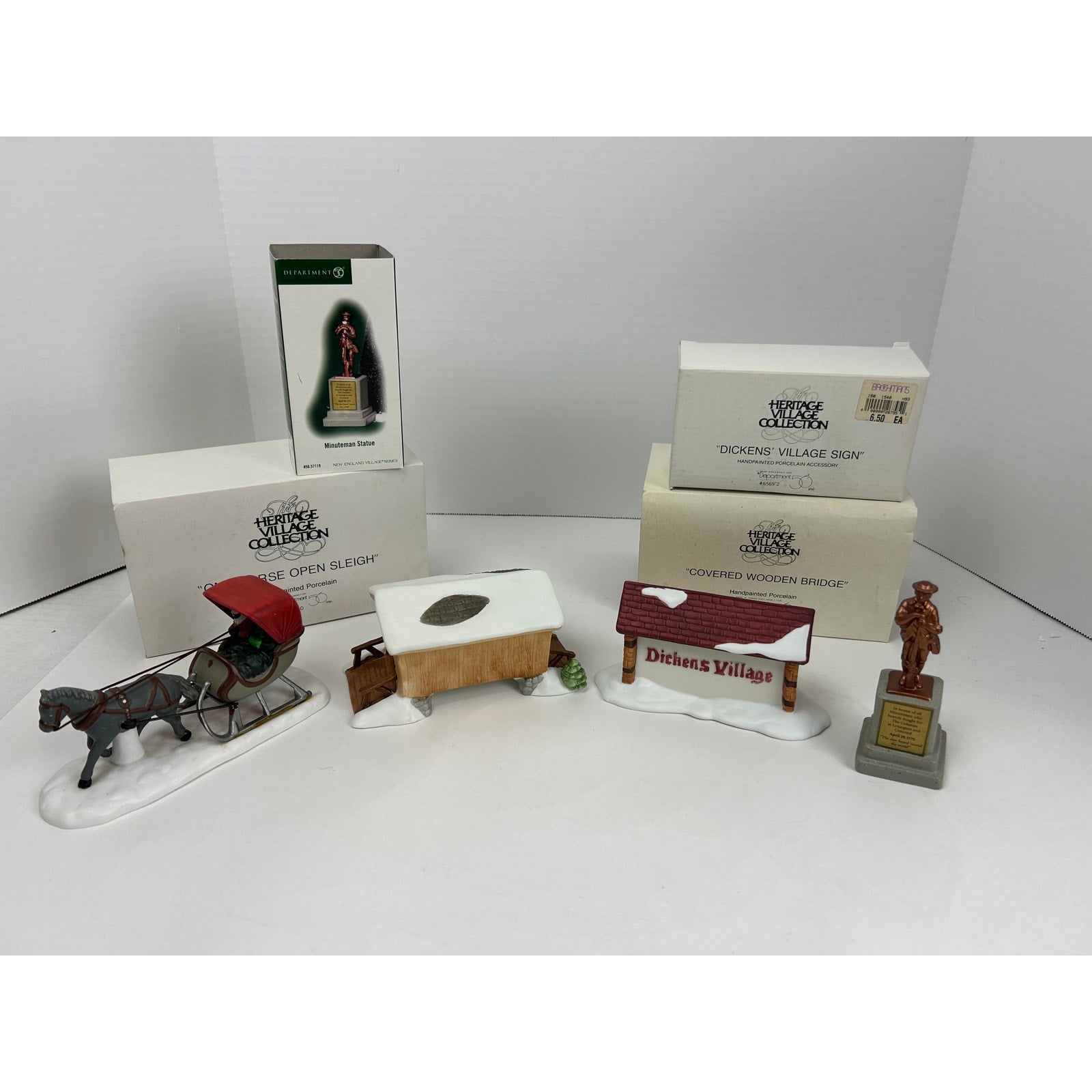 Department 56 One Horse Open Sleigh Covered Wooden Bridge Minuteman lot