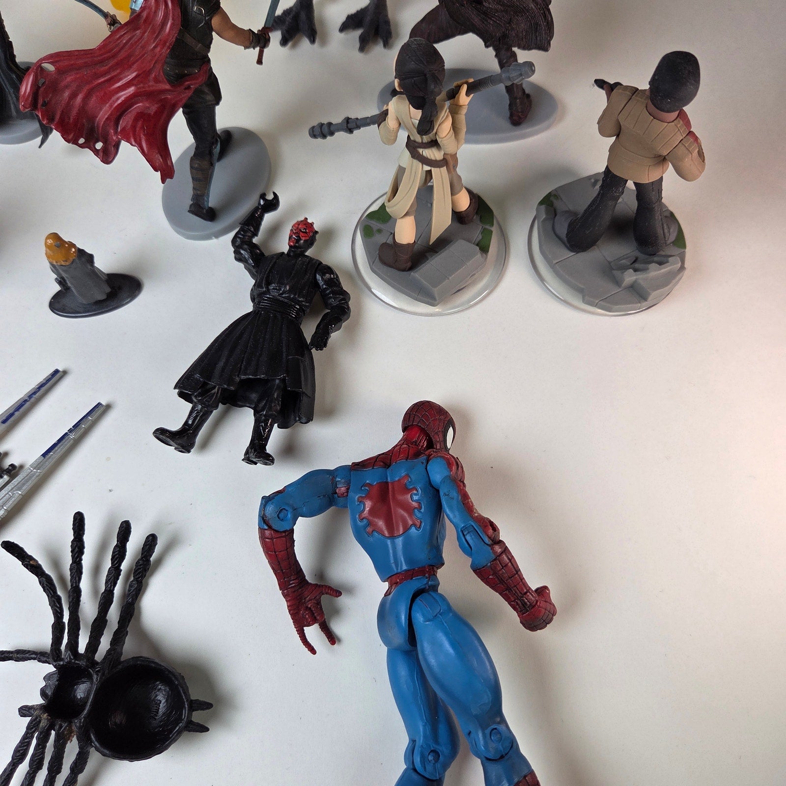 Mixed Action Figure Lot Marvel DC Star Wars TMNT Harry Potter Loose Toys
