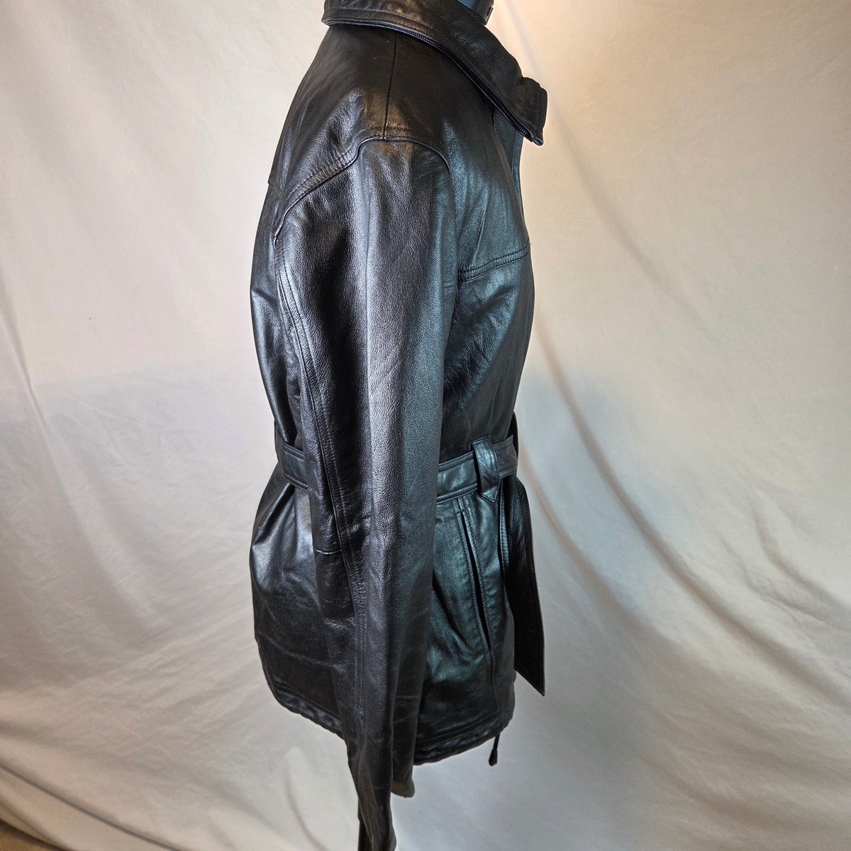 Wilsons Leather Women's M Belted Leather Jacket 3M Thinsulate Black Zip