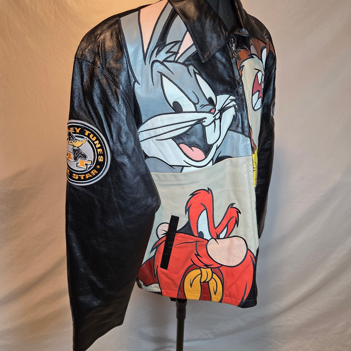 Vintage 1998 Looney Tunes Collection Leather Jacket Urban Gear XL Warner Bros