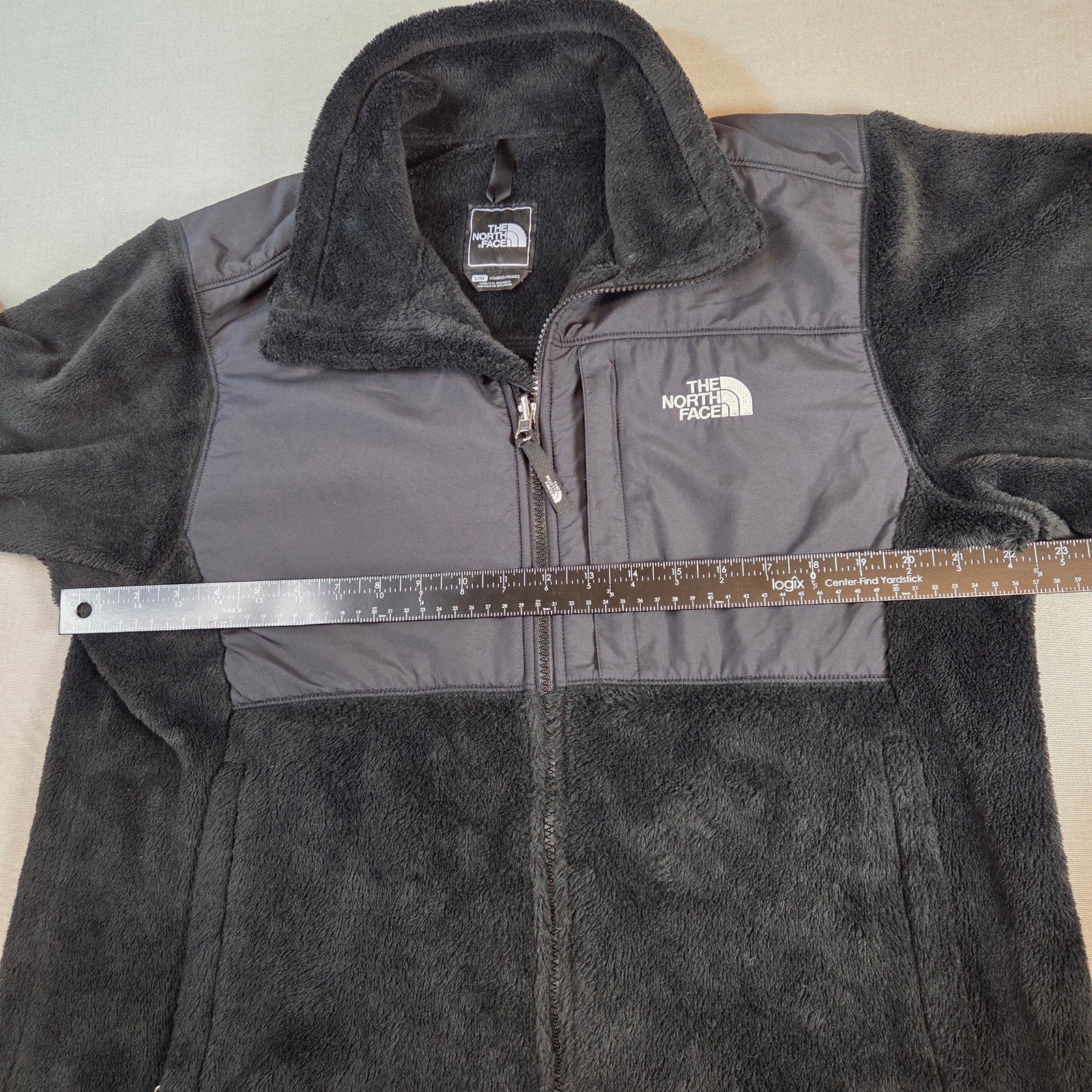 The North Face Women’s Large Polartec Thermal Pro Dark Green Fleece Jacket F12