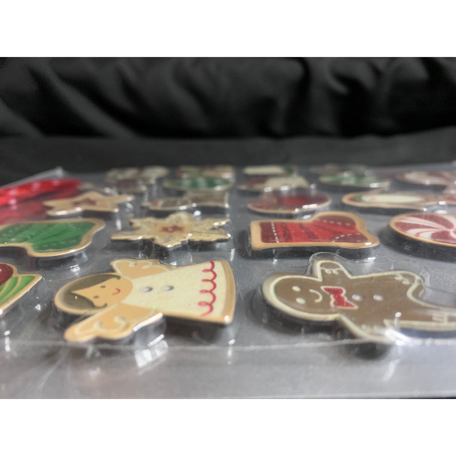 Hallmark Magnetic Countdown to Christmas Cookie Sheet Calendar 24 Magnets NIP