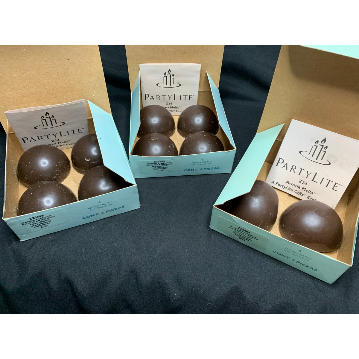 PartyLite Teakwood & Cardamom Aroma Melts Z24443 Lot of 10 Retired Scent
