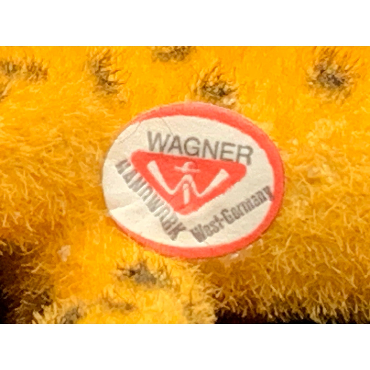 Wagner Handwork flocked leopard miniature, West Germany, 1983–1990.