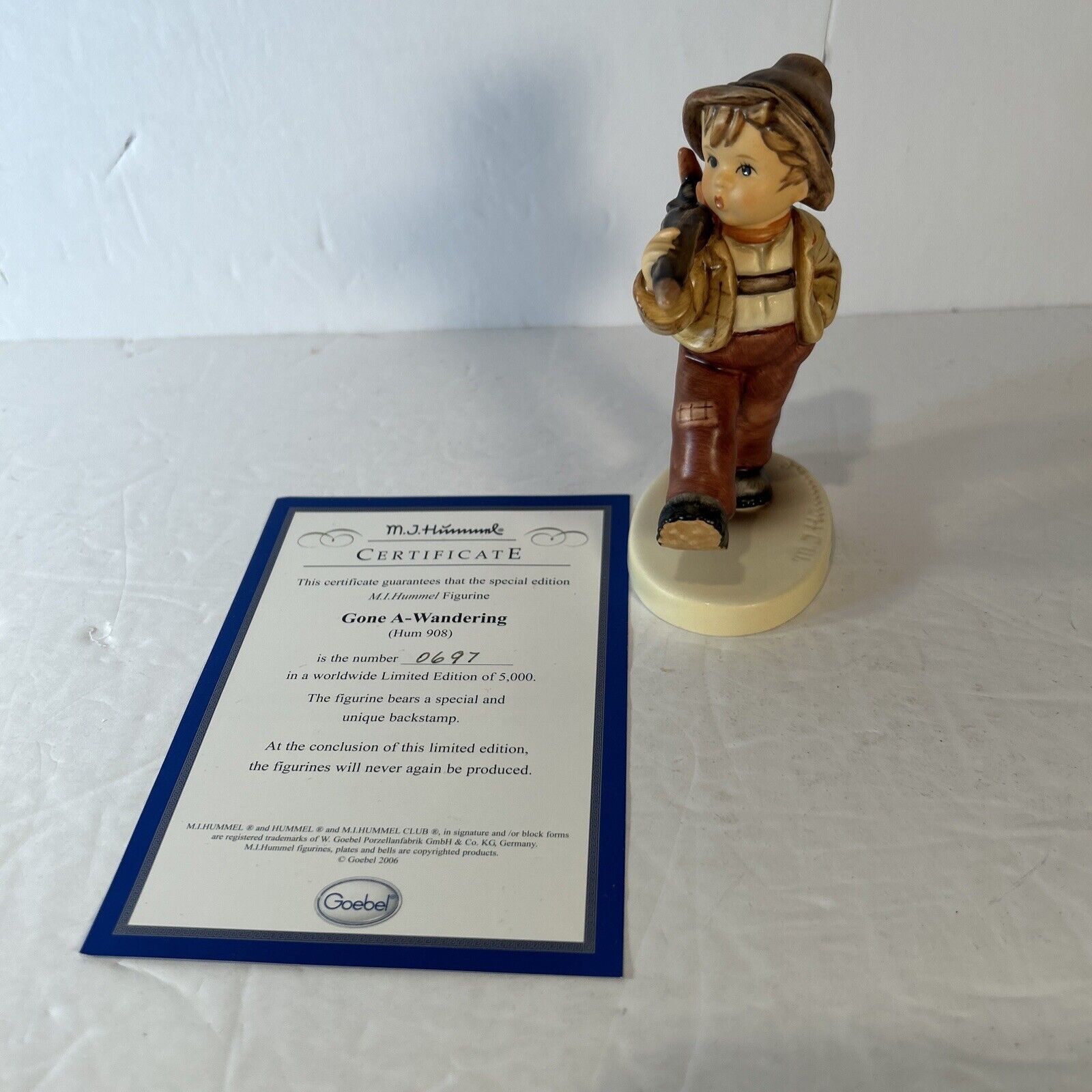 MI Hummel Heart of Hummel Set of 4 LE Figurines + Tin COA #0697/5000