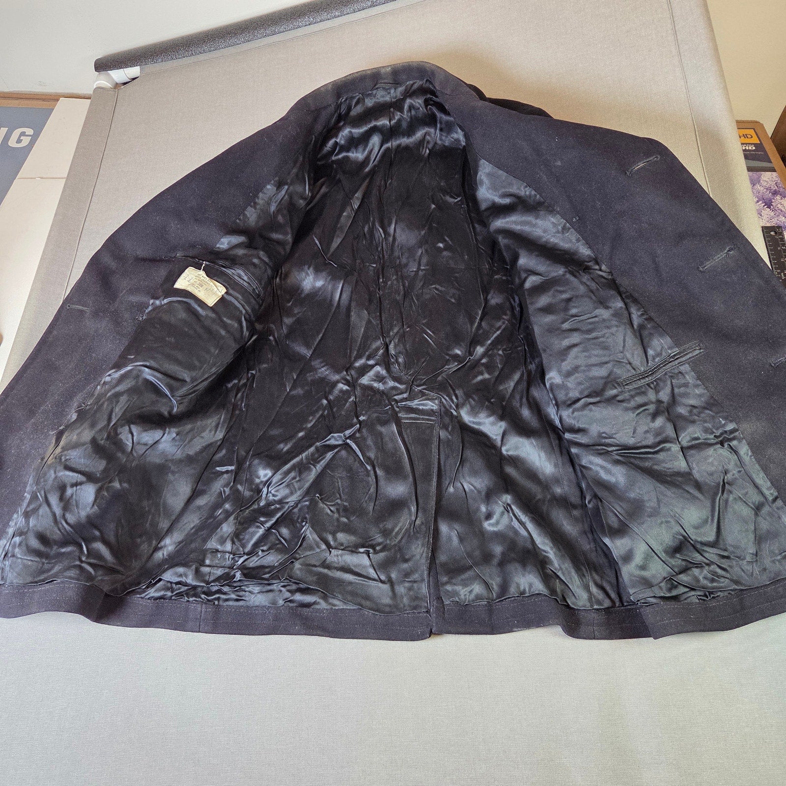 U.S. Navy Wool Kersey Peacoat Mens 38R Vietnam Era 1968–1972