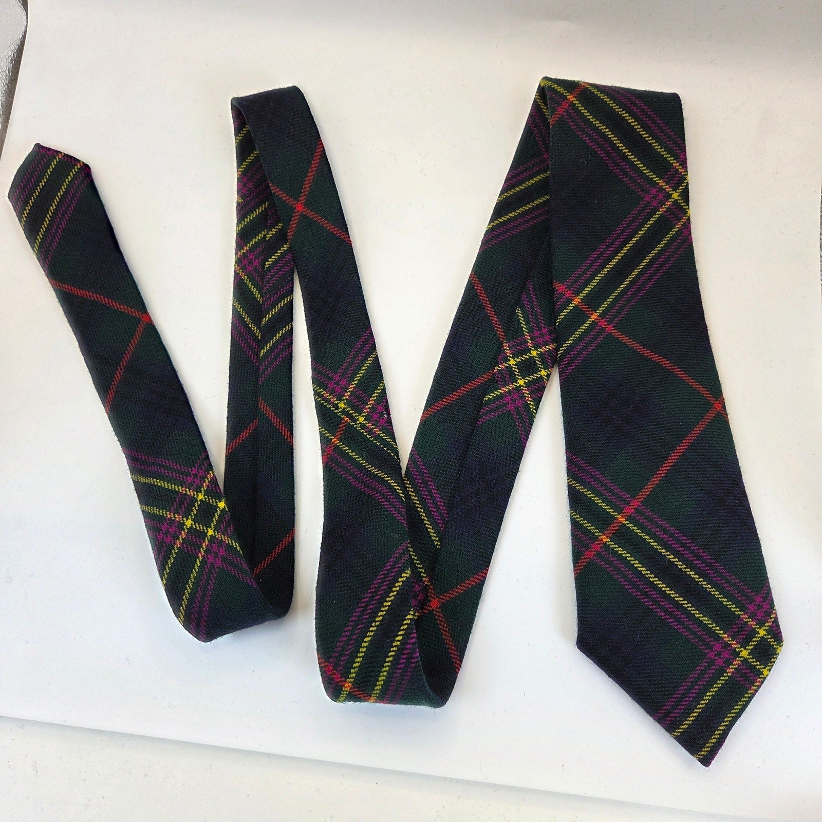 Original Scottish Kennedy Clan Tartan Pure Wool Tie Woven in Scotland 3"x57"