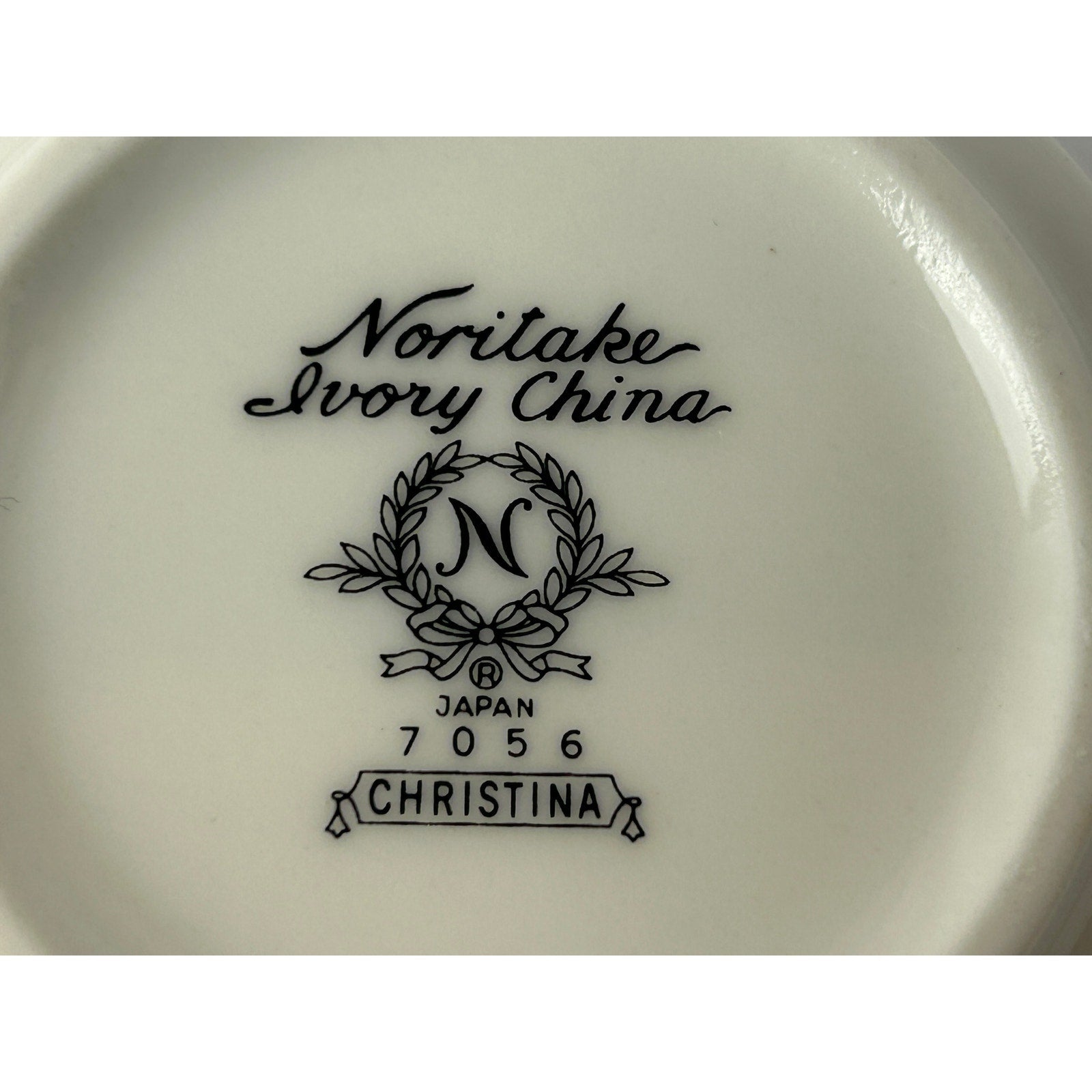 Noritake Christina 7056 Ivory China Lidded Sugar Bowl Floral Silver Trim