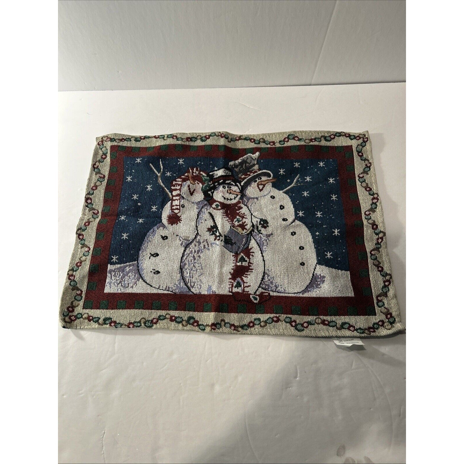 4 Cloth Snowman Themed Placements 18"x13" and a 42"x13" Table Runner