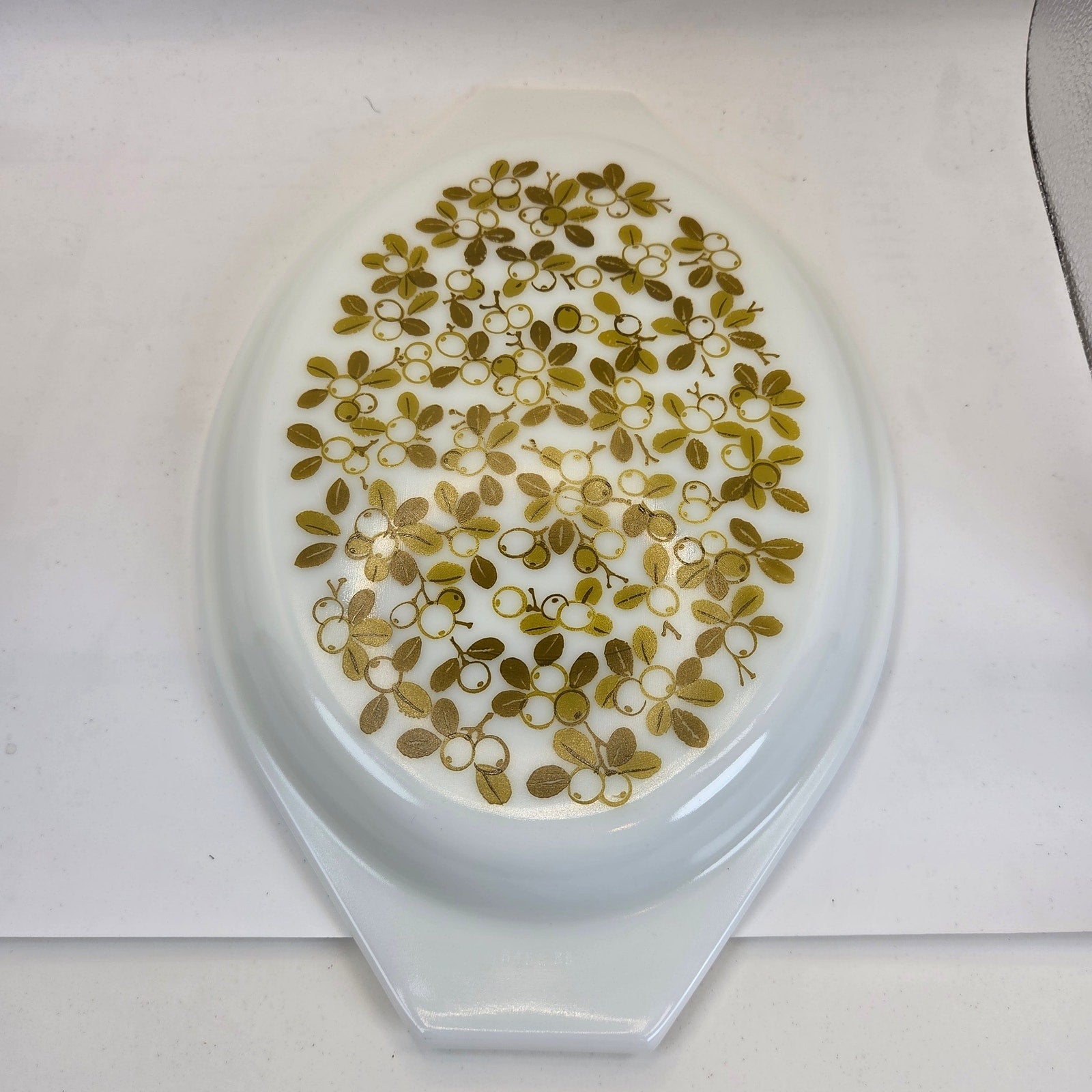 Pyrex 945-C Verde Olive Branch Replacement Lid Divided Casserole Cover USA