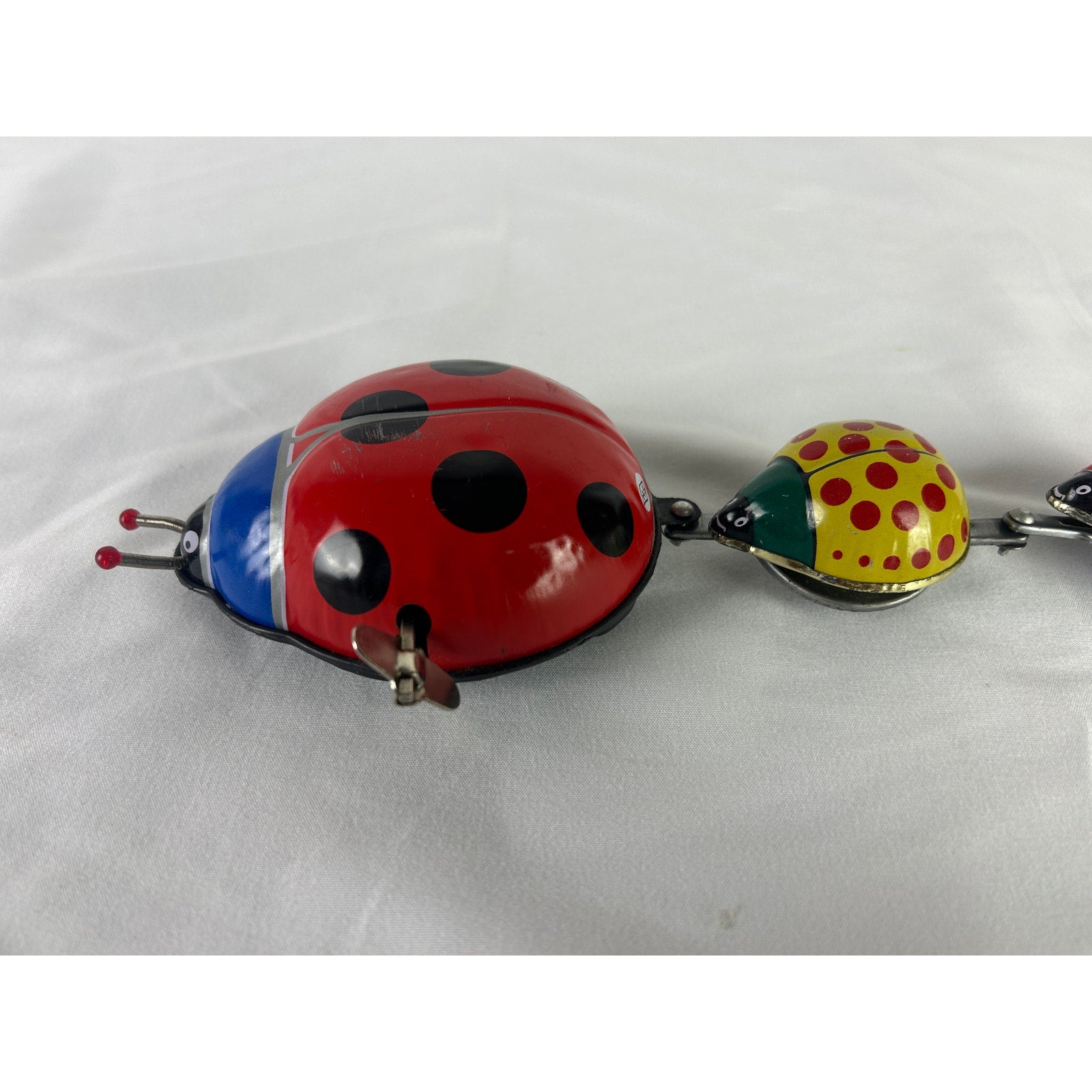 Vintage HS Tin Wind Up Ladybug Wind Up Toy Chain Bug Train Japan Works