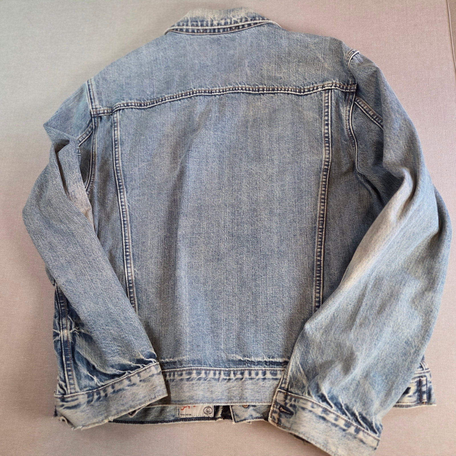 Gap 1969 Men’s Trucker Denim Jacket Medium Tint Wash Fall 2006 Size M/L Fit
