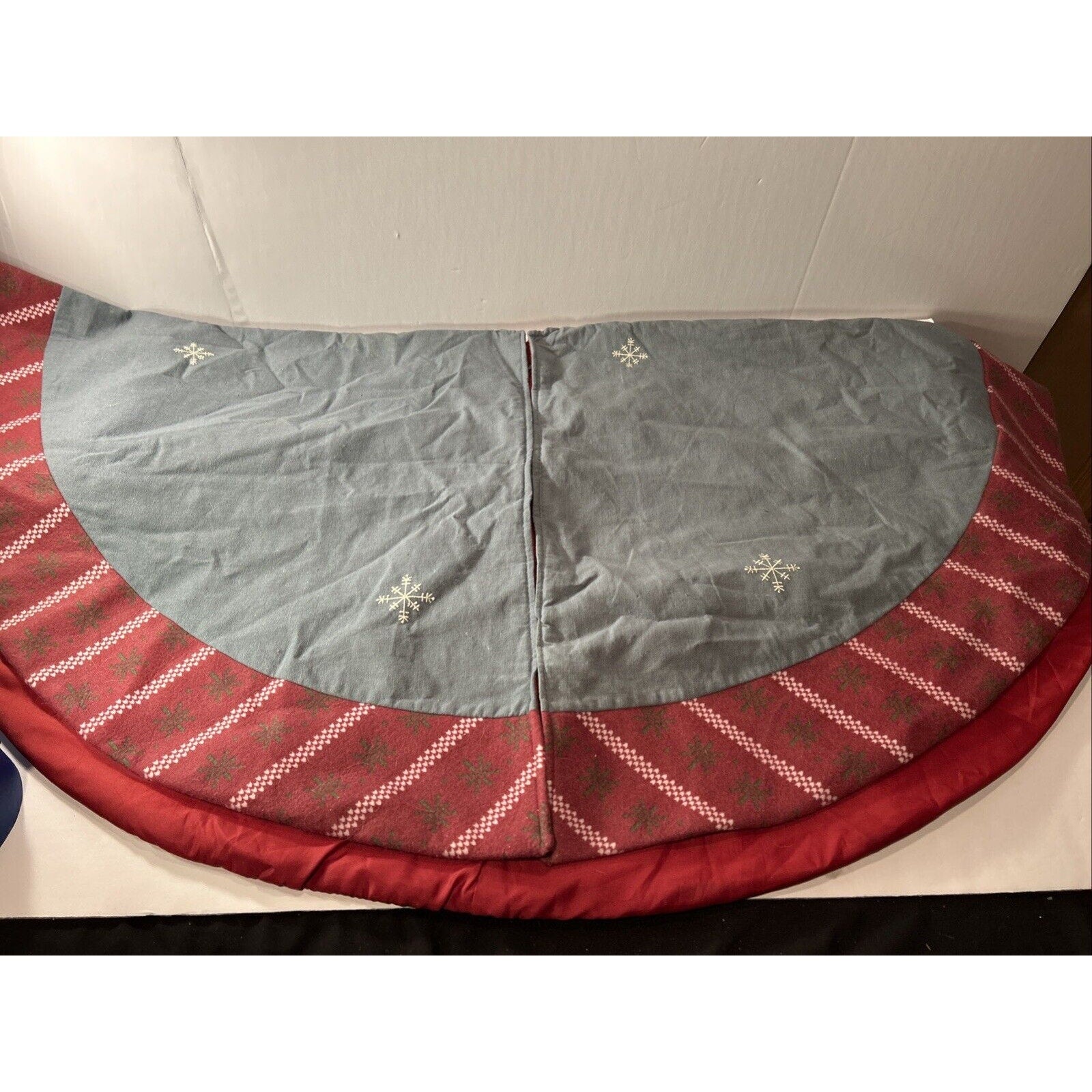 Snowman Christmas Tree Skirt 46" Holiday Spirit of Christmas Applique