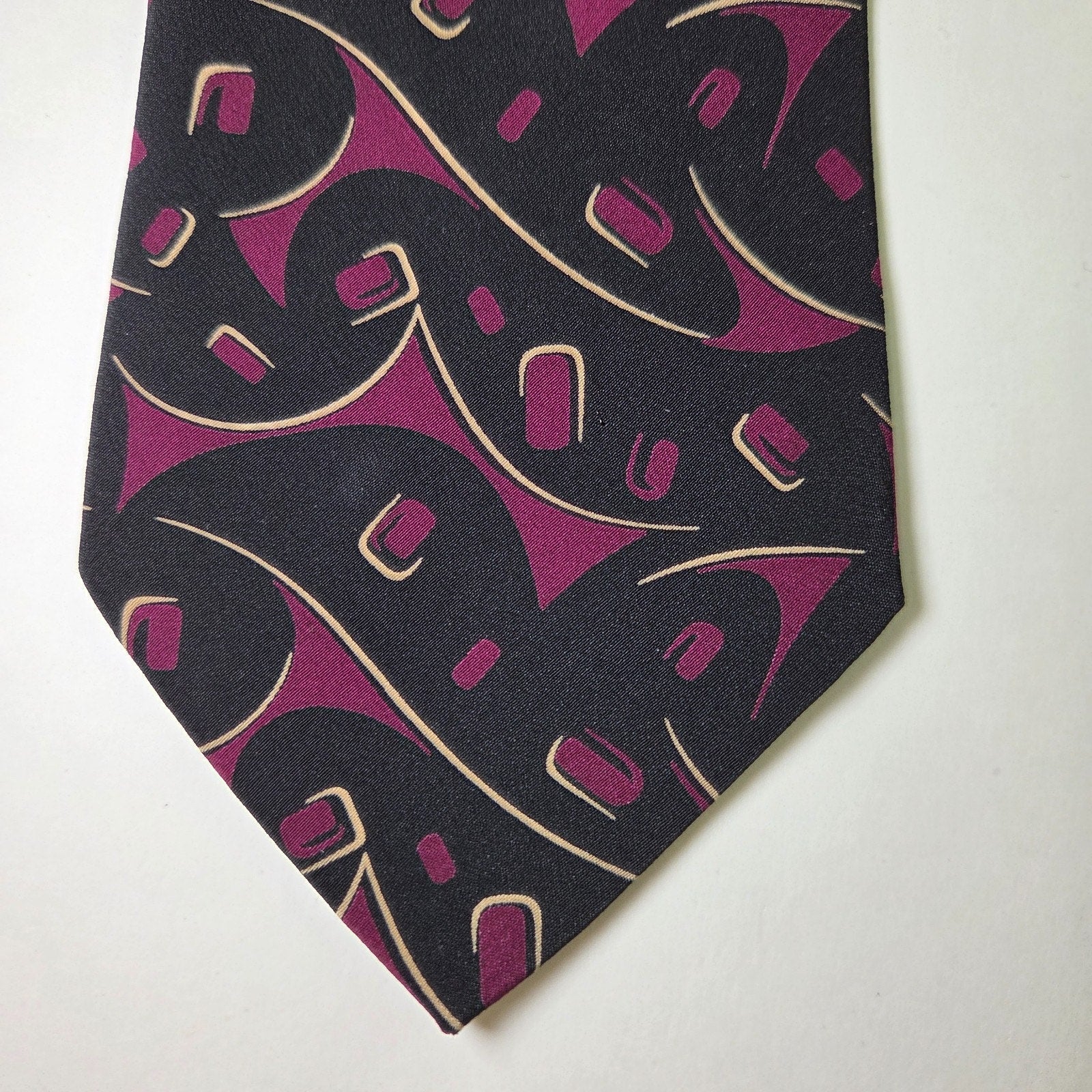 Giorgio Armani Silk Tie Black Purple Tan Geometric Abstract Italy 58x3.25