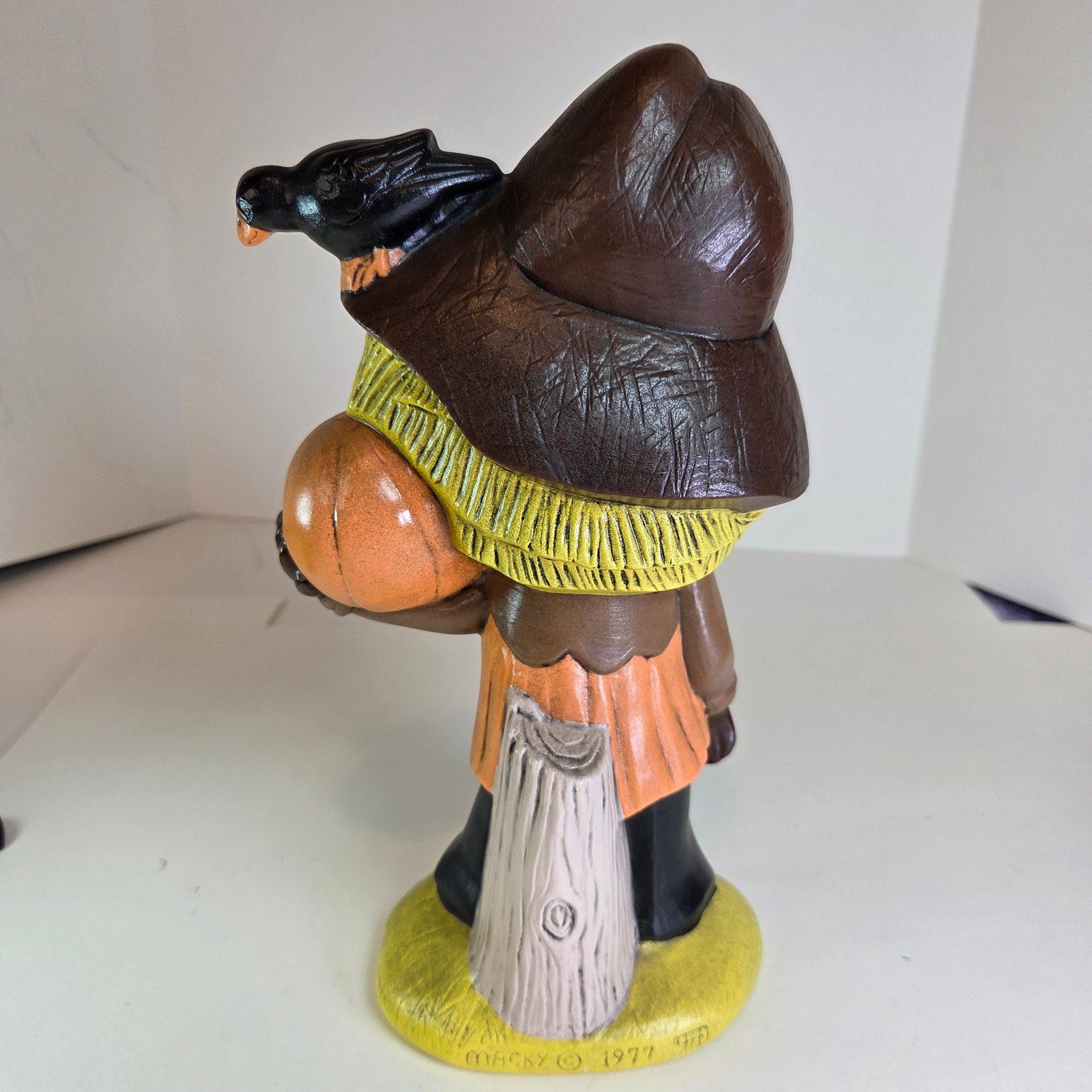 Vintage 1977 Macky Halloween Scarecrow Figurine Pumpkin Crow 10.25" Hand Painted