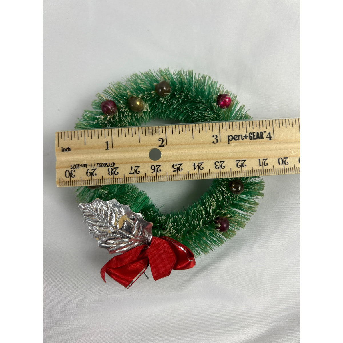 Vintage 1950s Japan Bottle Brush Christmas Wreath Mercury Glass Beads Foil Bow