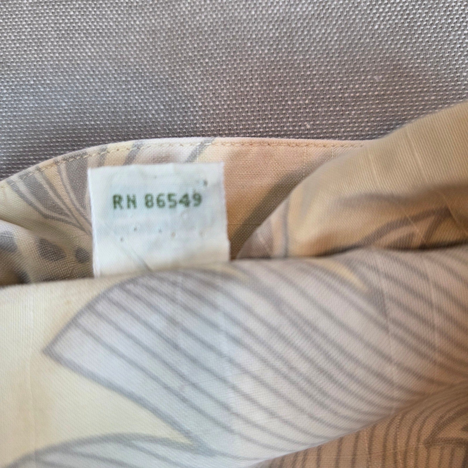 Tommy Bahama Silk Camp Shirt XL Beige Gray Tropical Leaf Print Button Up