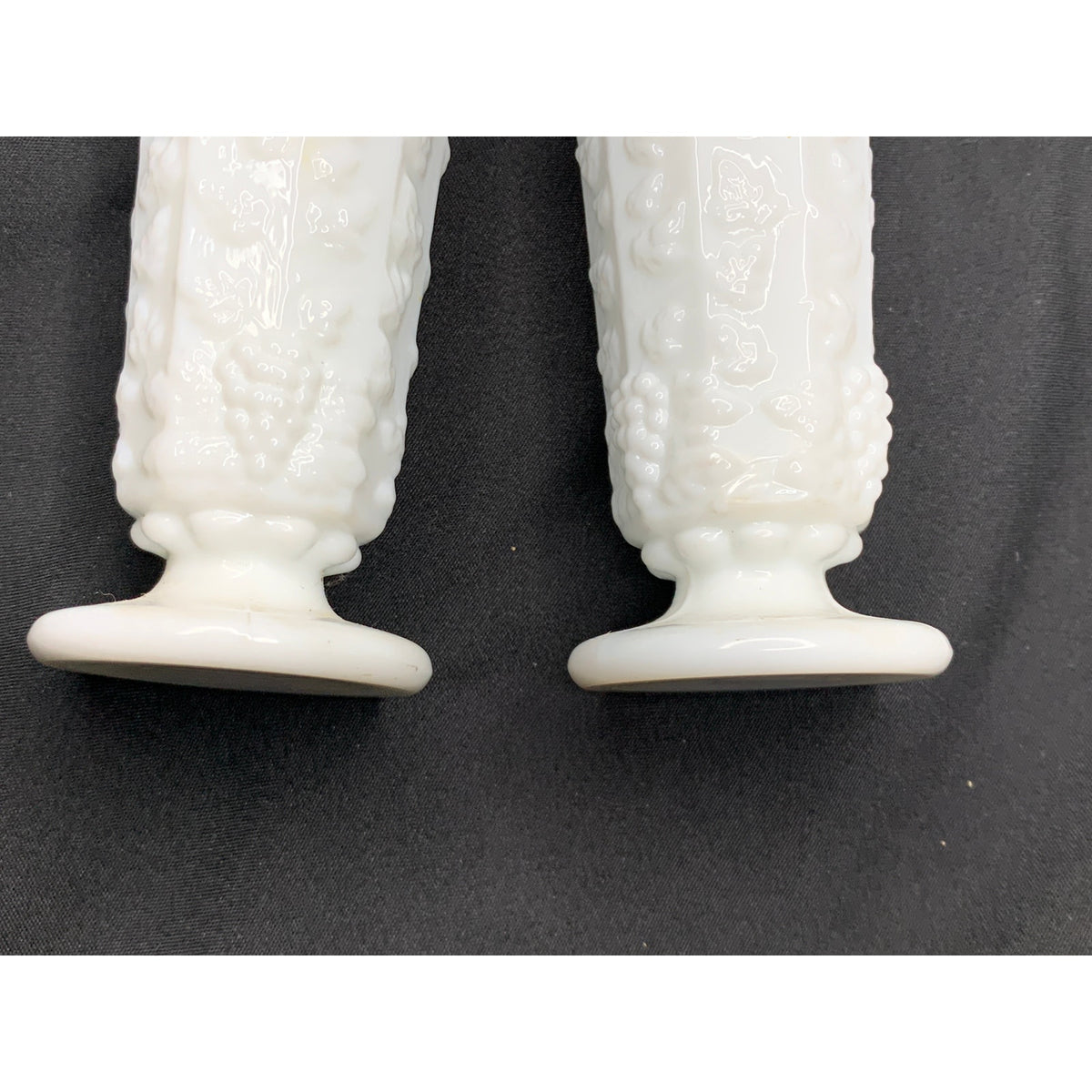 Vintage Westmoreland Paneled Grape Milk Glass Salt Pepper Shakers Chrome