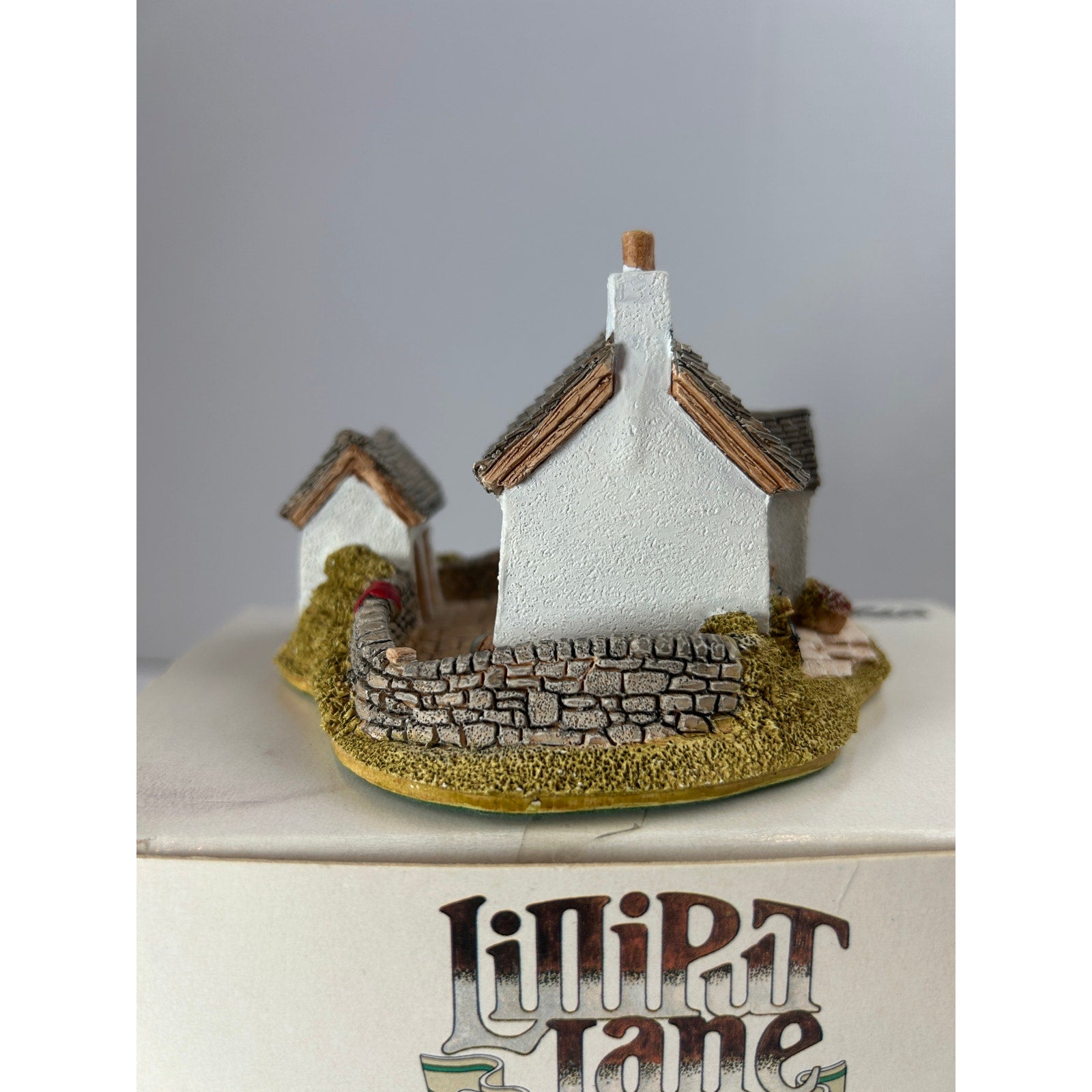 Lilliput Lane “St. Columba’s School” Signed Cottage Boxed with Deed