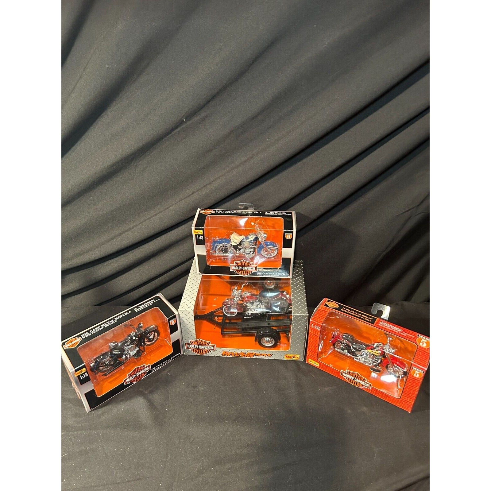 Maisto Harley-Davidson Die Cast Motorcycle Lot of 4 1:18 Scale