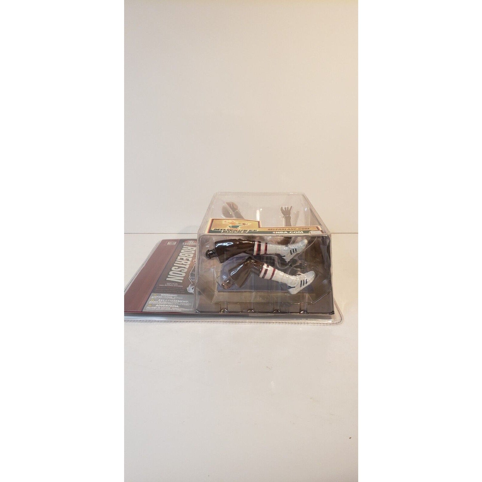 Oscar Robertson Milwaukee Bucks McFarlane NBA Legends Series 2 Figure Sealed New