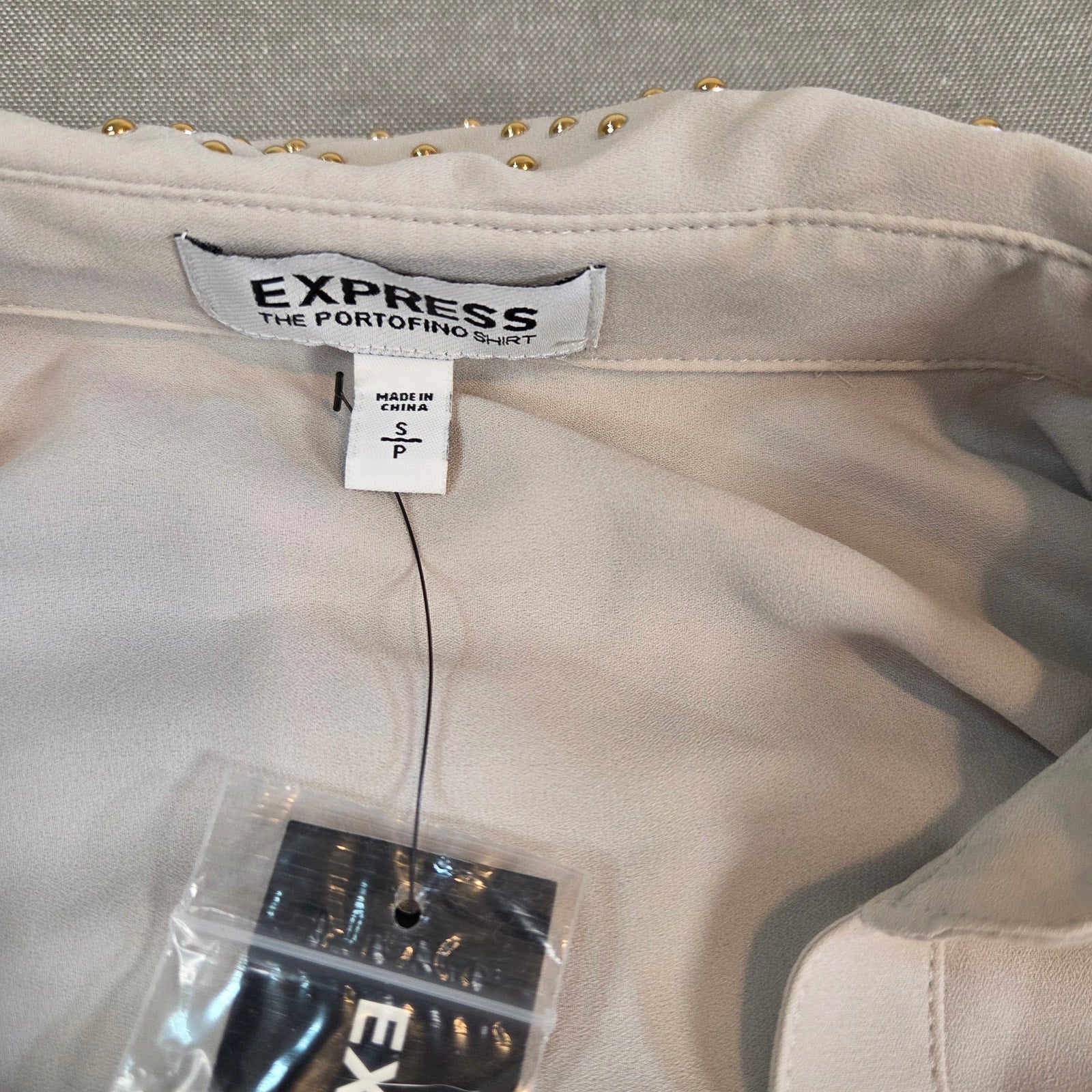 Express Portofino Blouse Women’s Beige Button Front Shirt Size S NWT