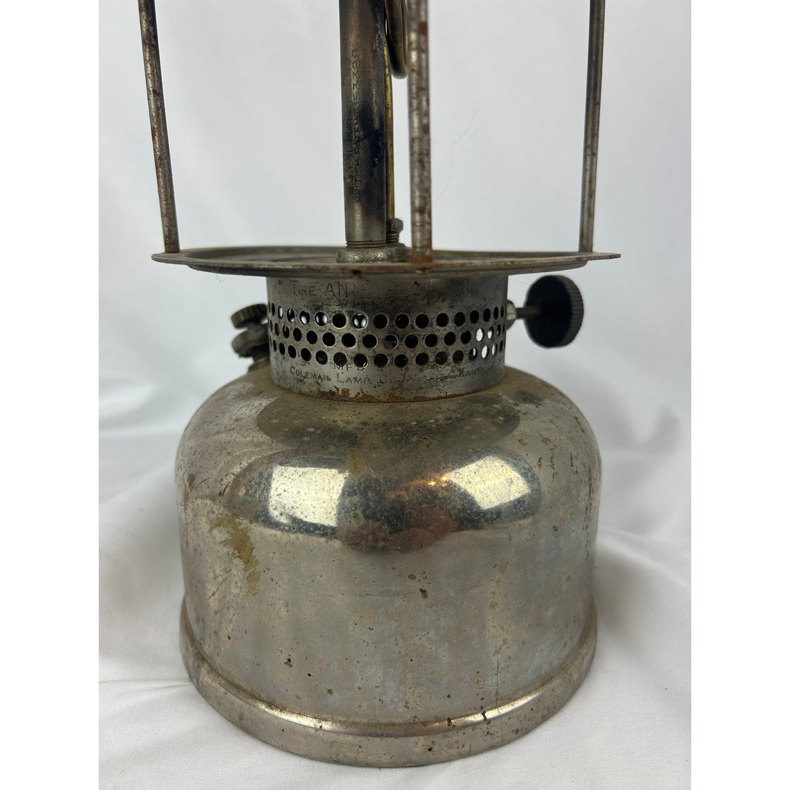Vintage Coleman The Air-O-Lantern QL Gas Lantern Nickel Fount No Globe Untested