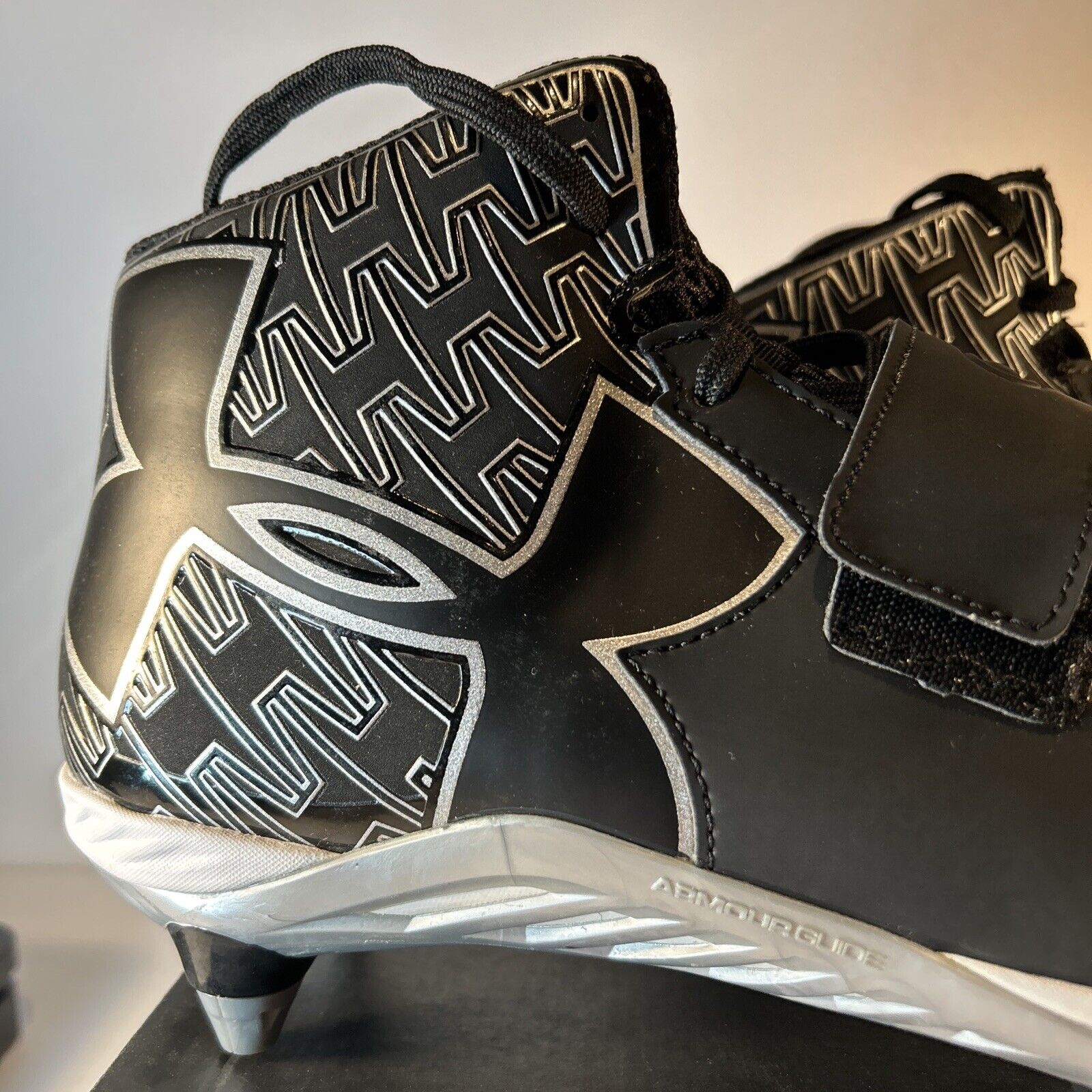 Under Armour C1N Cam Newton Football Cleats Black Mid Men's Size 10.5 New