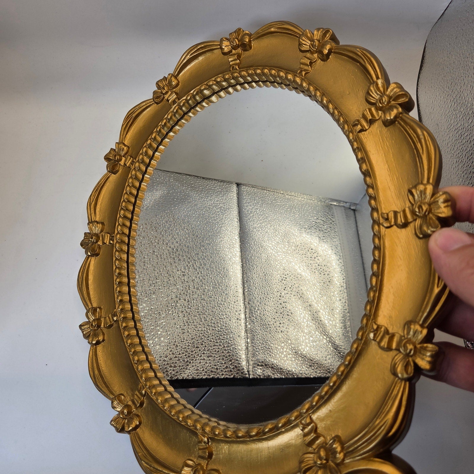 Syroco 1943 Gold Oval Bow Ribbon Vanity Table Mirror USA Wall Hanging VTG MCM