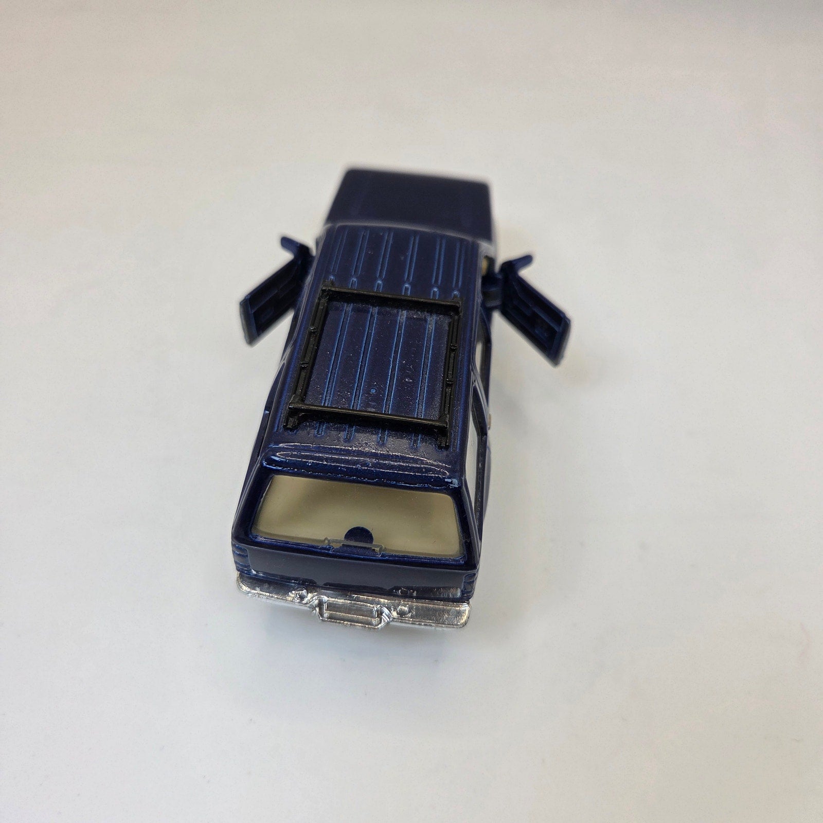 Road Champs Maisto Vintage Diecast Car Lot Ford F100 Explorer VW 1303