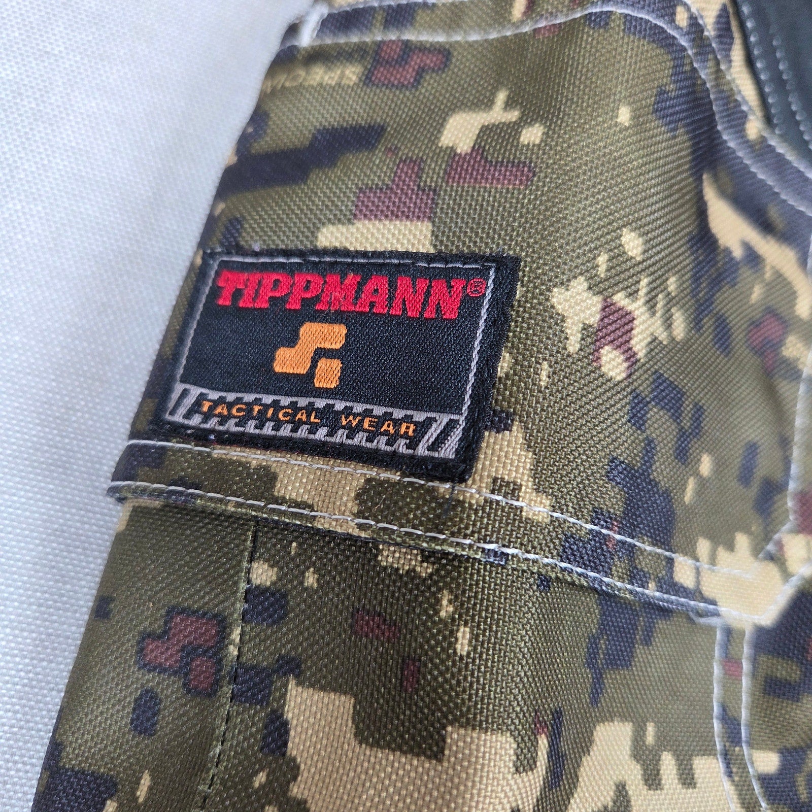 Tippmann Tactical Wear Paintball Pants Camo Vented Cargo Size L Adjustable