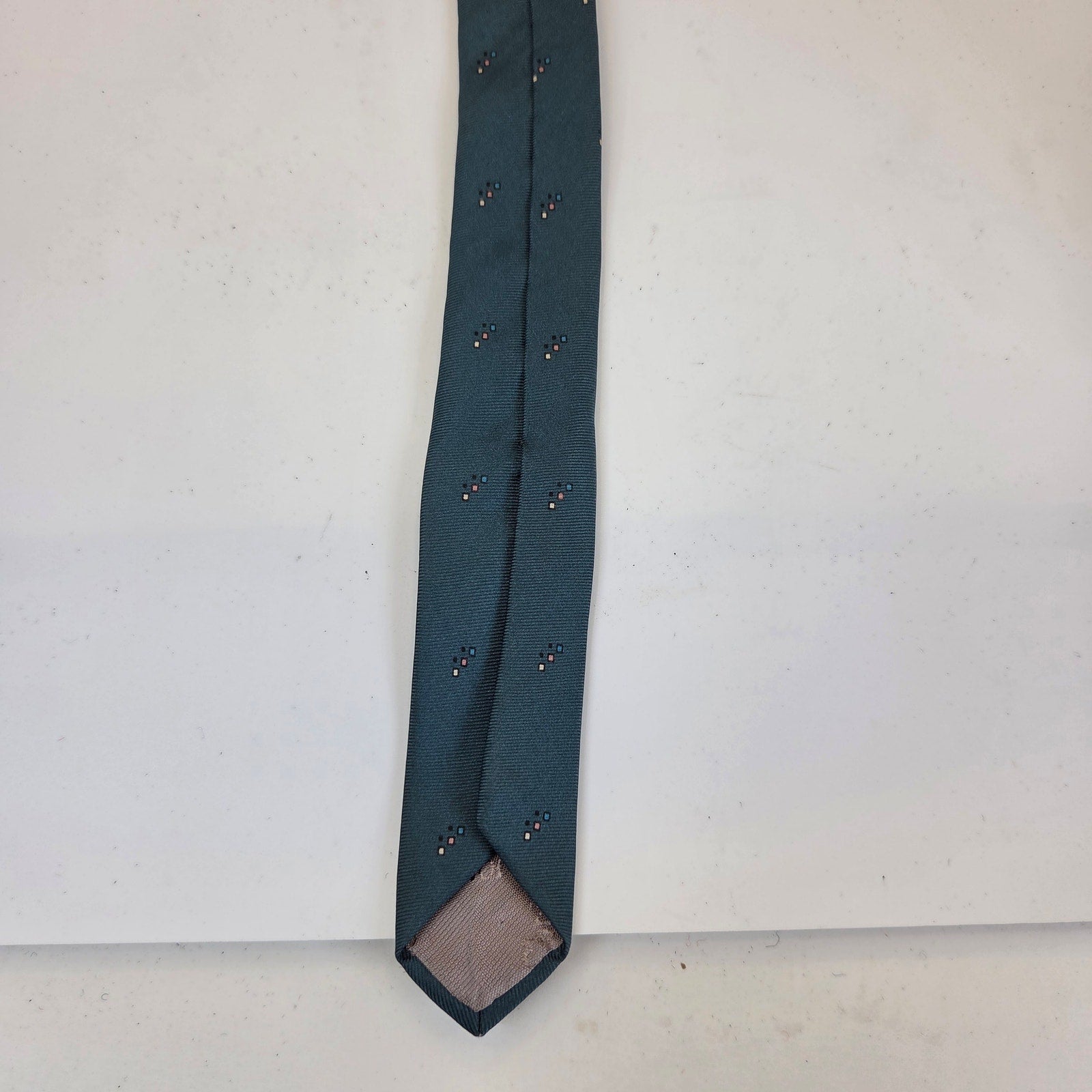 Vintage Christian Dior Silk Necktie USA Geometric Foulard Green 3.25 x 58