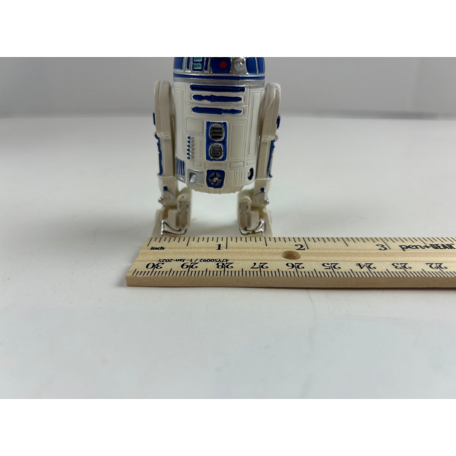Hallmark Star Wars R2-D2 Christmas Tree Ornament w/ Box 2017