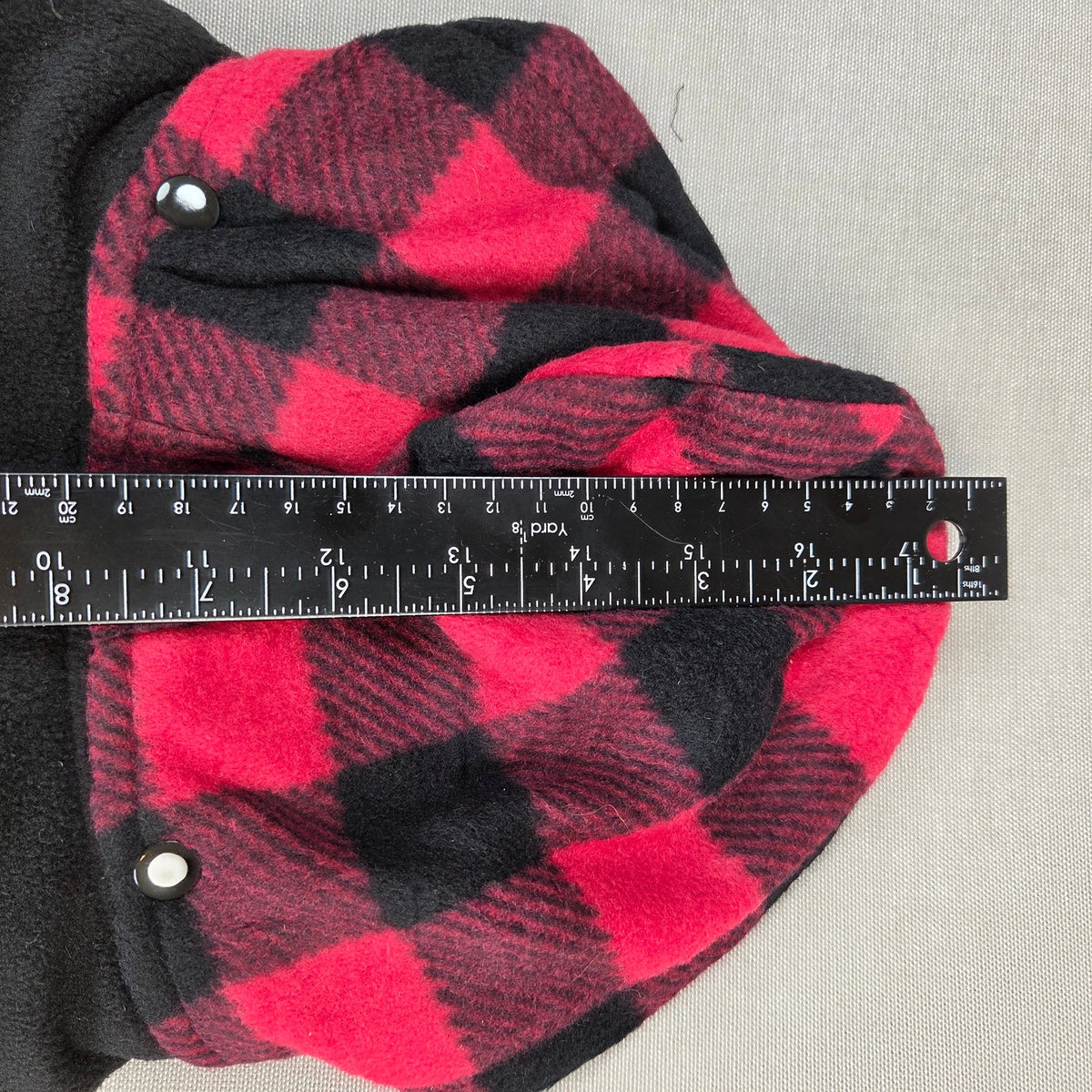 Koeson Dog Winter Coat Medium Red Black Buffalo Plaid Reflective Hooded Jacket