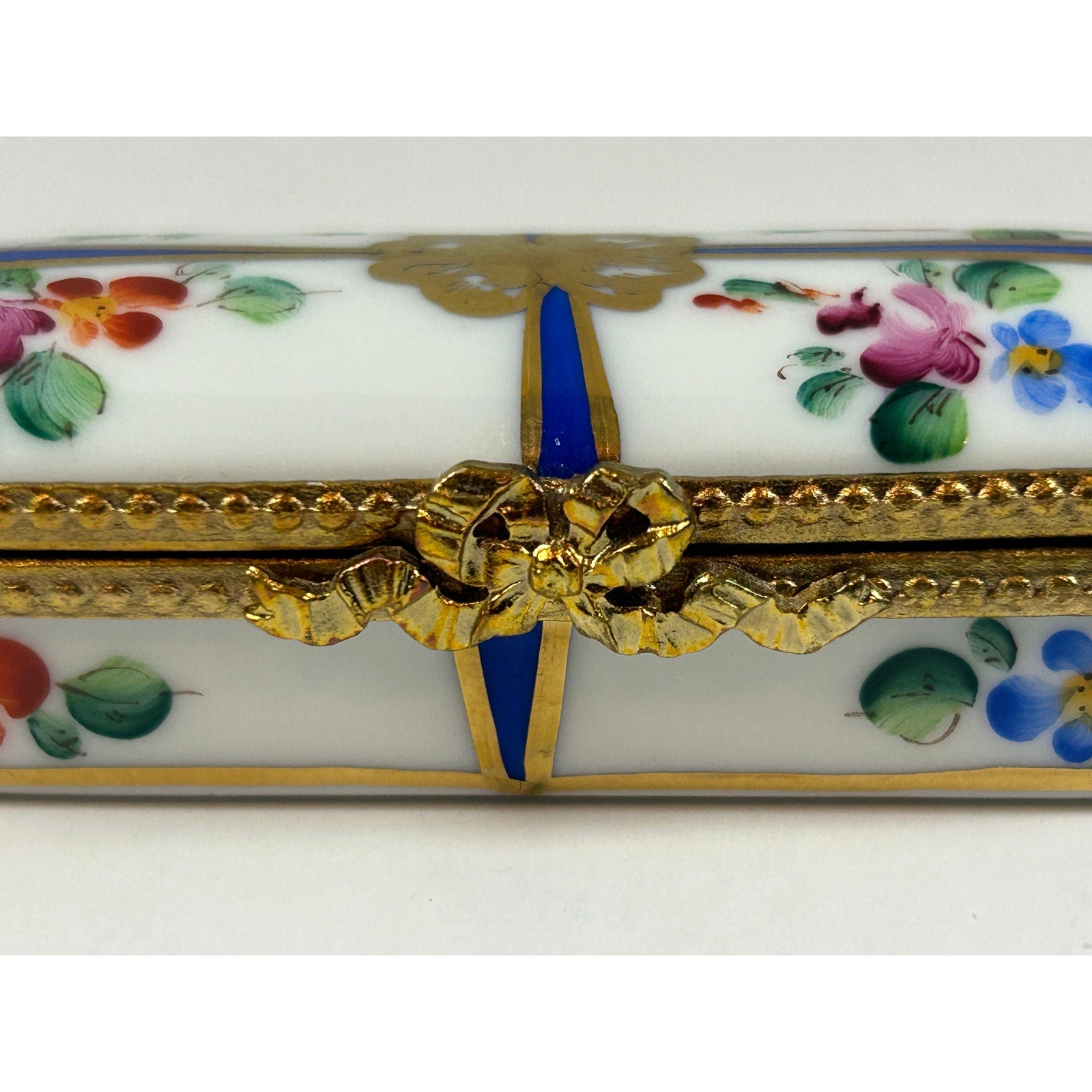Rochard Limoges France Hand Painted Trinket Box Bow Clasp Floral Gold