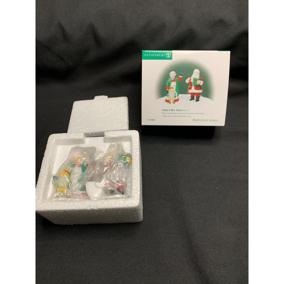 Dept 56 Santa & Mrs Claus 56090 North Pole Series Set of 2 Retired Village