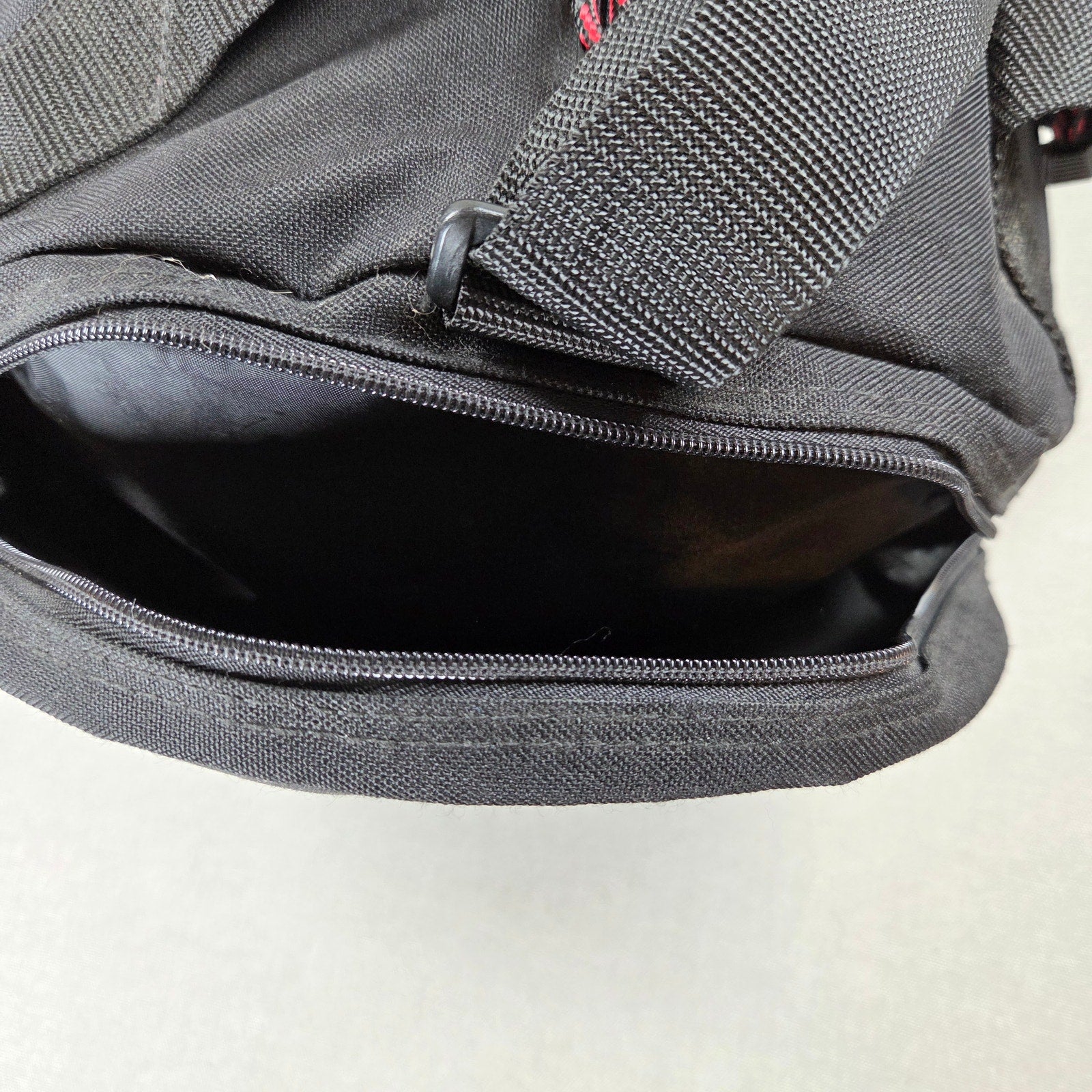 Minnesota Golden Gophers Leed's 8200-22 Duffel Gym Travel Bag Black NCAA