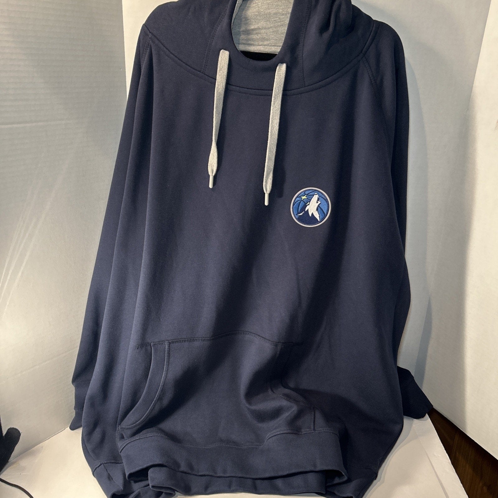 Antigua Minnesota Timberwolves Navy Blue Pullover Hoodie XL NWT NBA