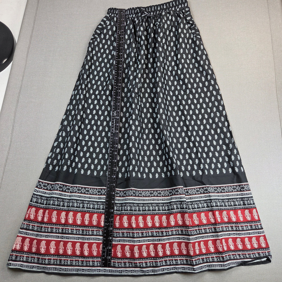 Womens Small Paisley Maxi Skirt Black Red Rayon Elastic Waist Pockets Unbranded