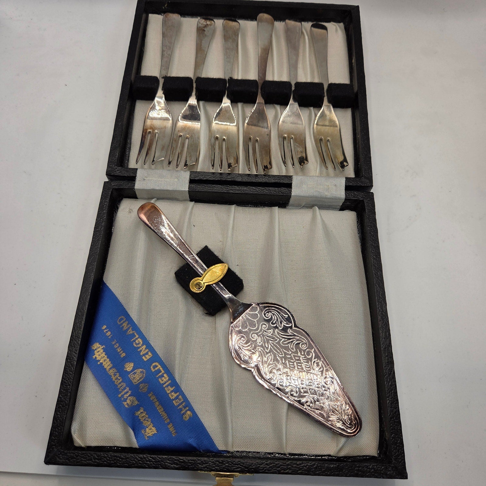 Kent Silversmiths Sheffield Silver Plated Forks & Server Set in Box England